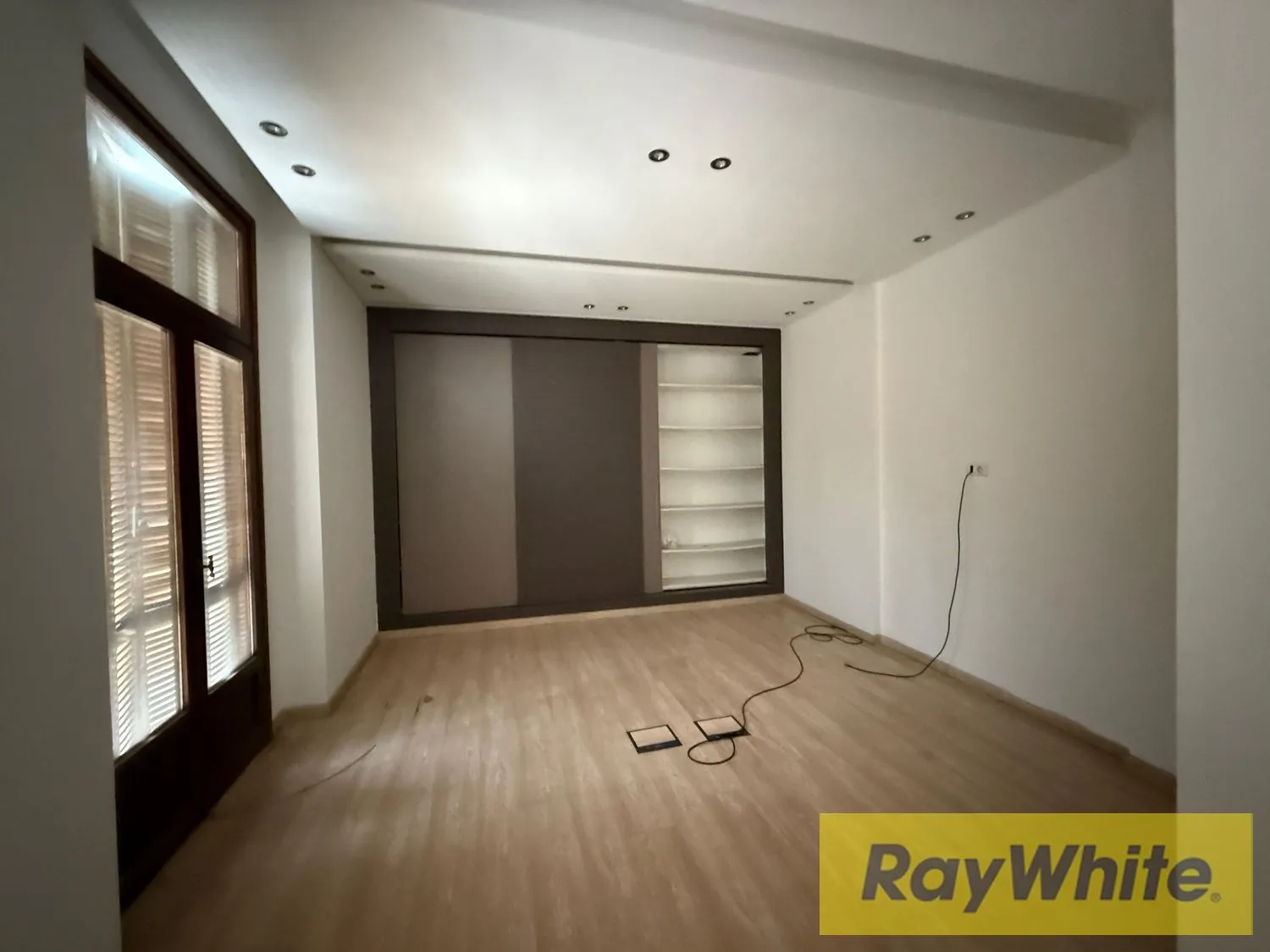 Office For Rent In Downtown – 200 Sqm — الصورة 5