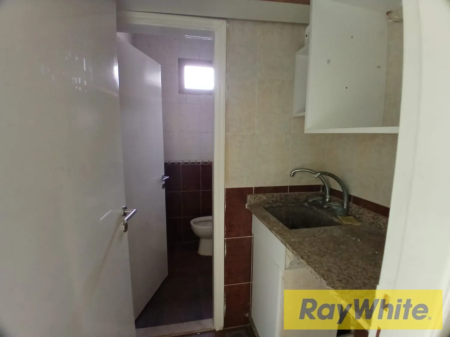 Office For Rent In Naqqache — الصورة 2