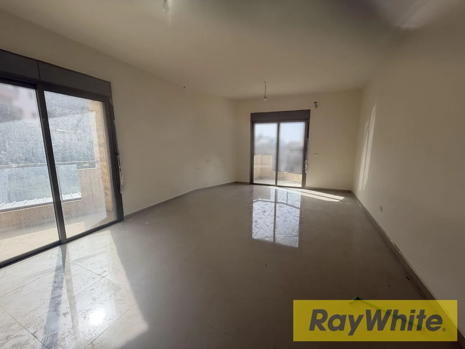Apartment For Sale In Ain Aalaq — photo 2