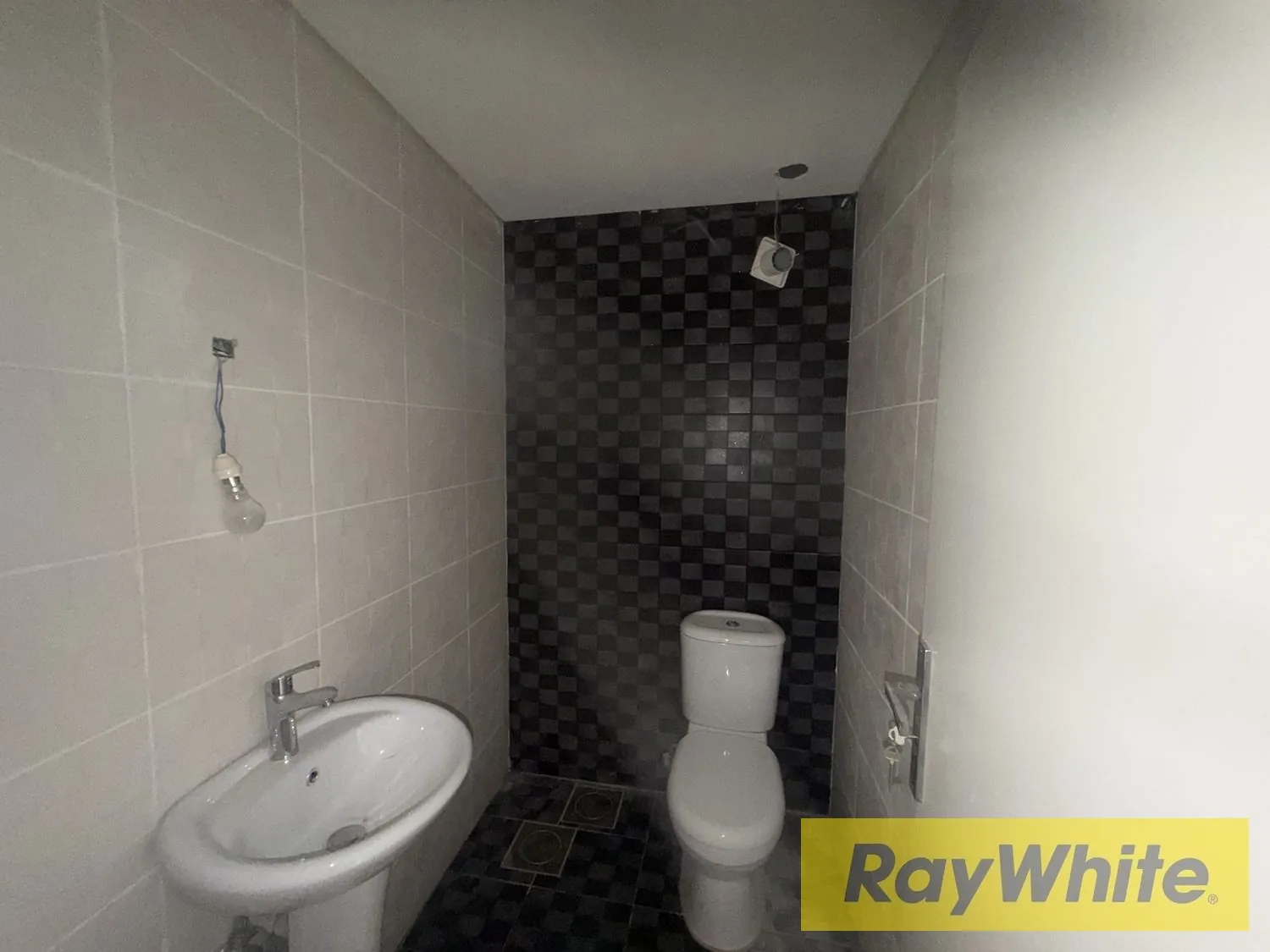Apartment For Sale In Ain Aalaq — الصورة 5