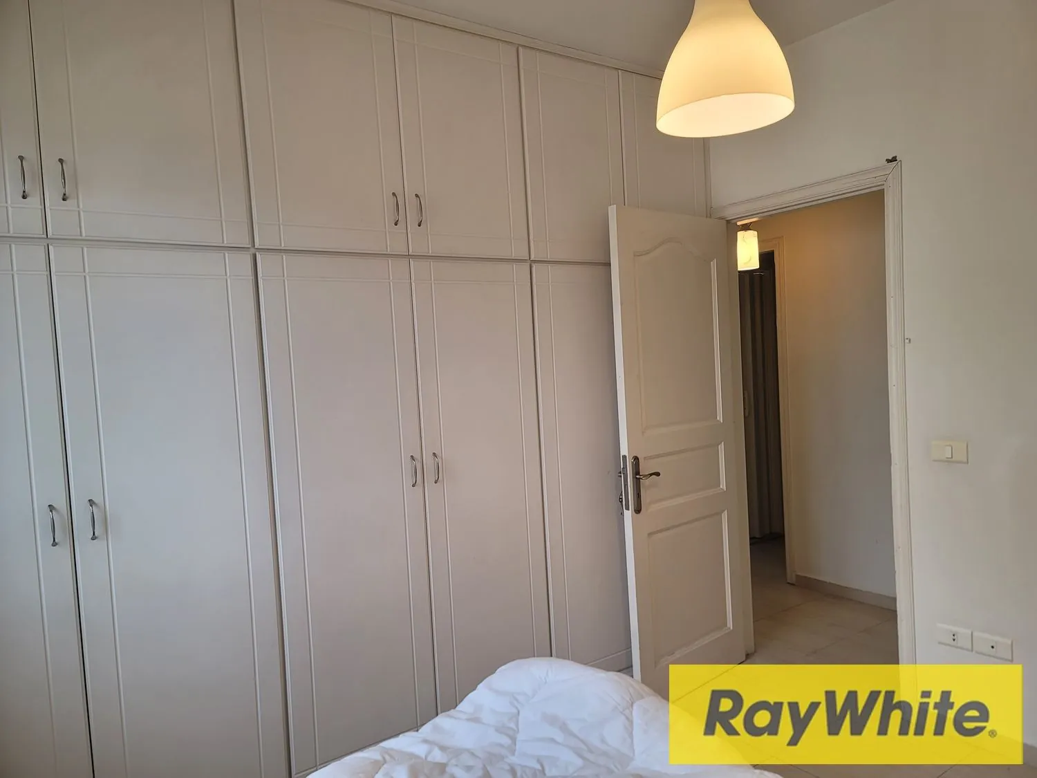 Apartment For Rent In Jouret El Ballout – 178 Sqm | Fully Furnished — الصورة 3
