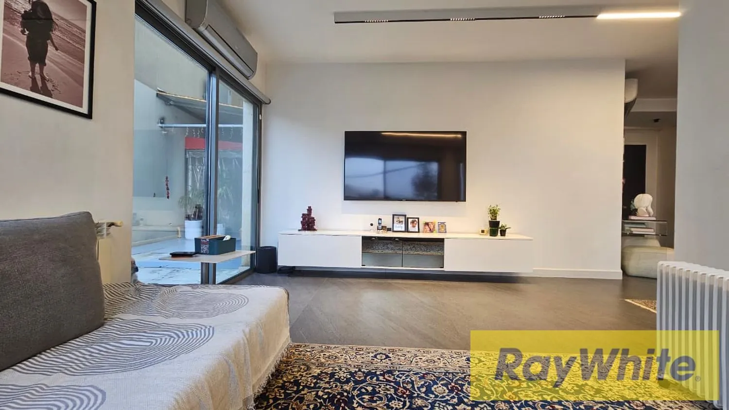 Apartment For Sale In Hazmieh – 200 Sqm + Roof — photo 5