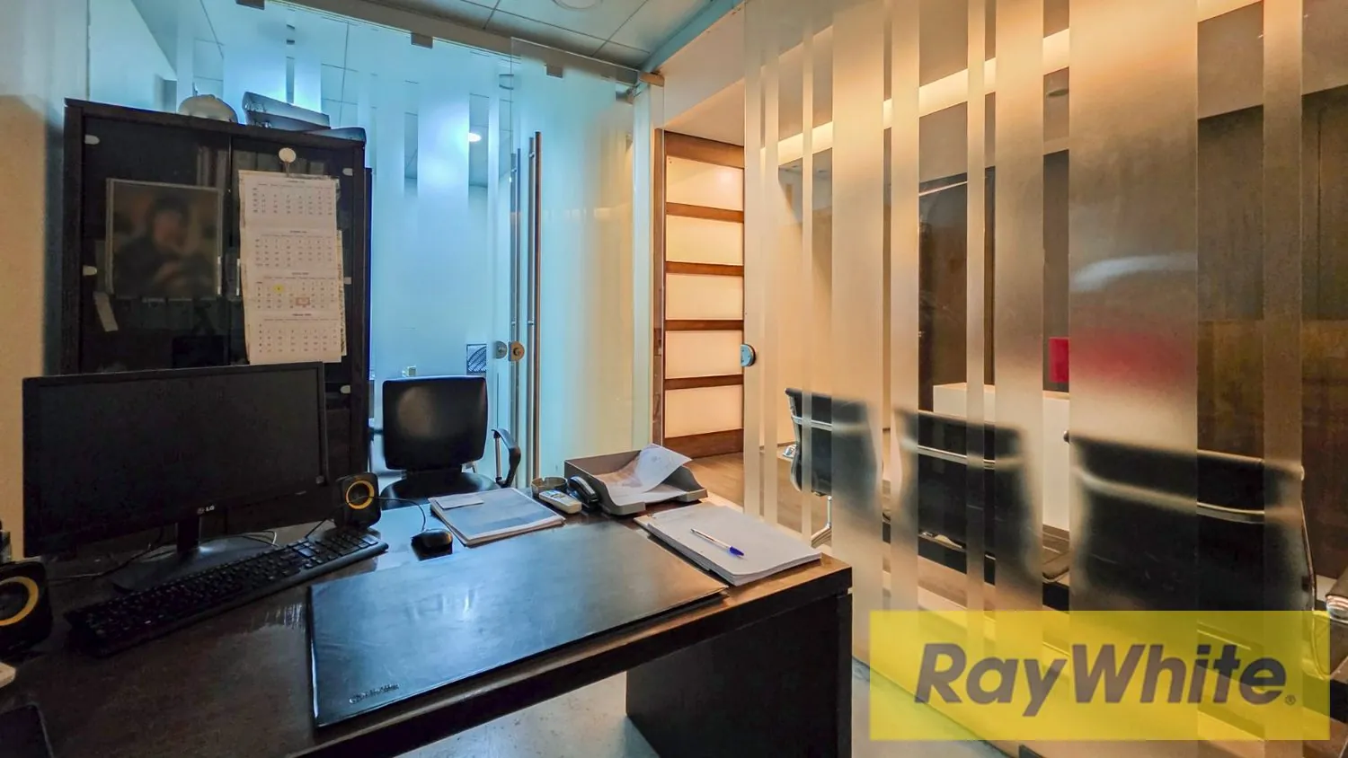 Office For Sale In Mkalles – Panoramic Views — الصورة 5