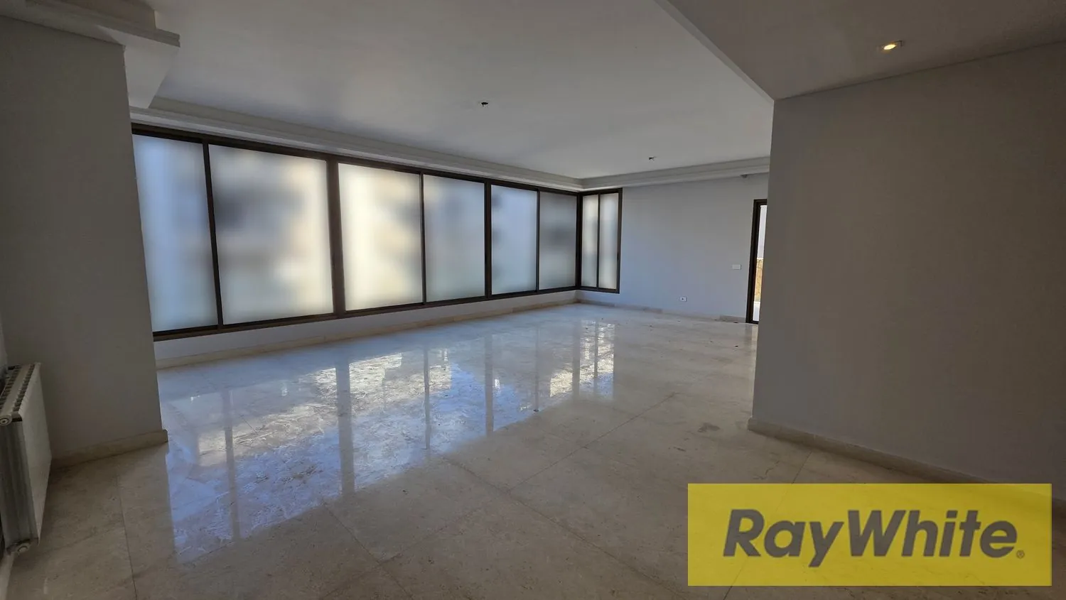 Apartment For Sale In Baabda | Terrace — الصورة 2