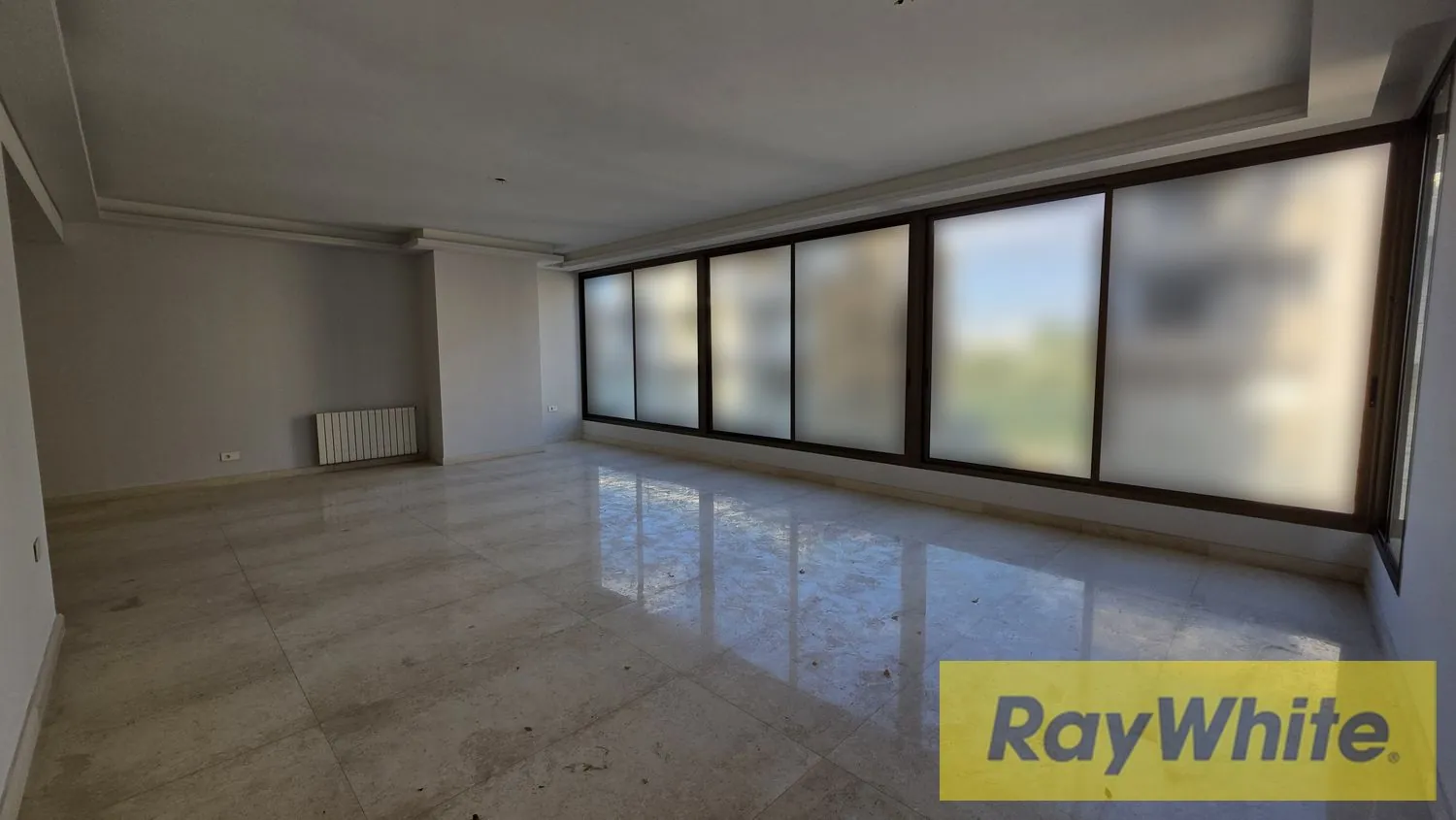 Apartment For Sale In Baabda | Terrace — الصورة 4