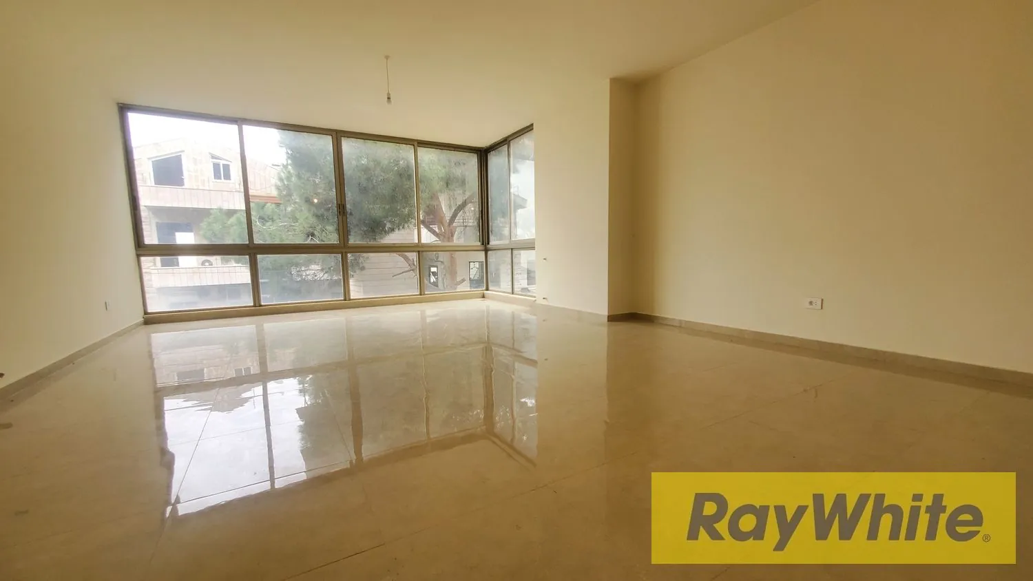 Apartment For Sale In Elissar — الصورة 4