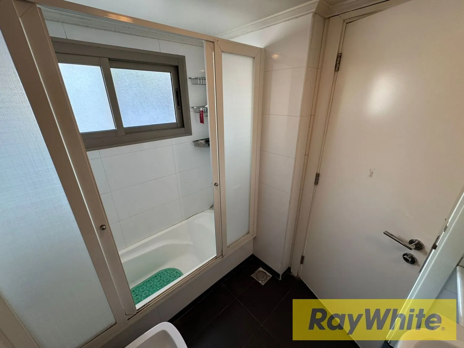 Furnished Elegant Apartment In Jal El Dib For Rent — photo 2