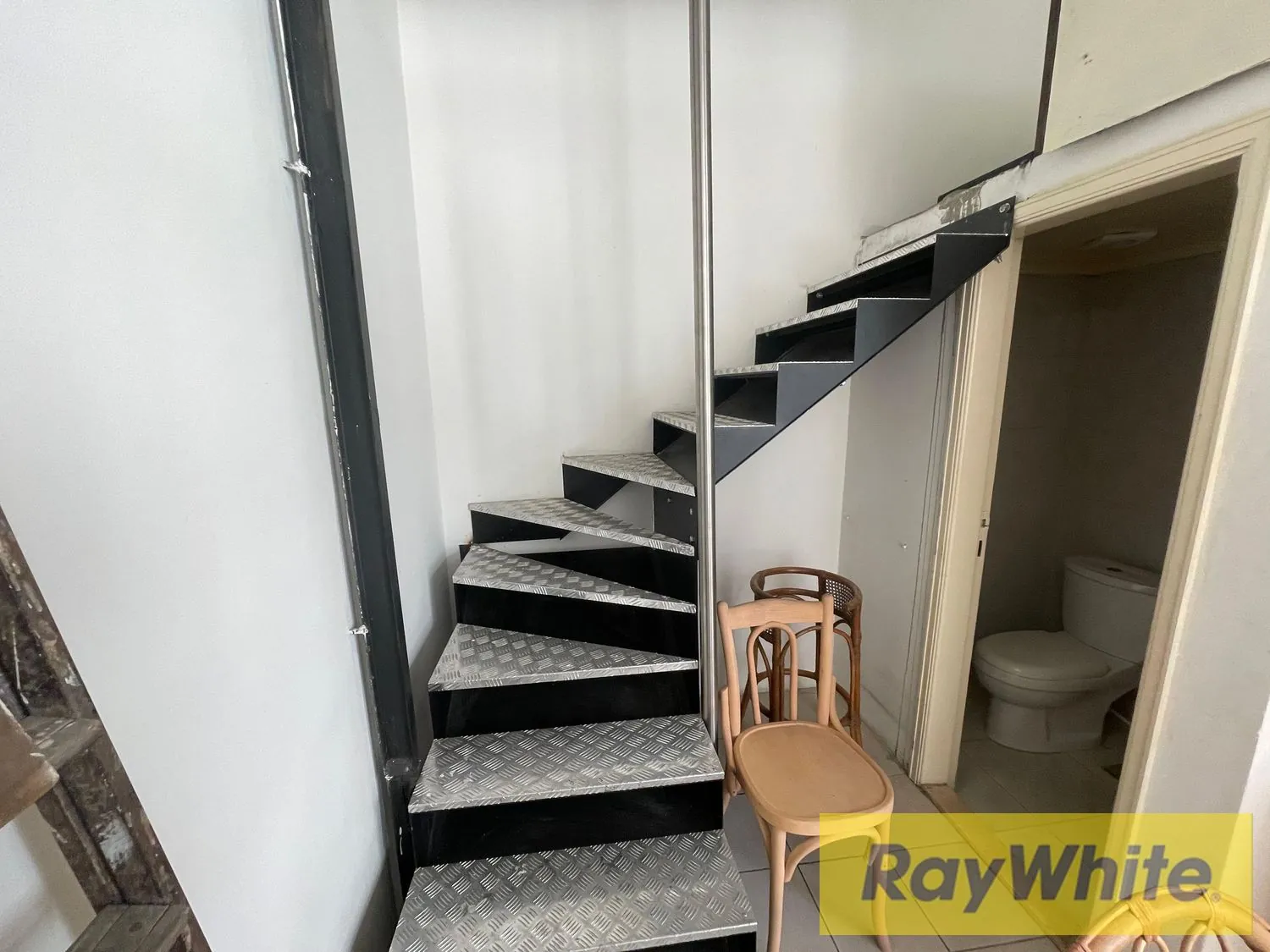 Shop For Sale In Baouchriyeh– Ground Floor | 60 Sqm — الصورة 4