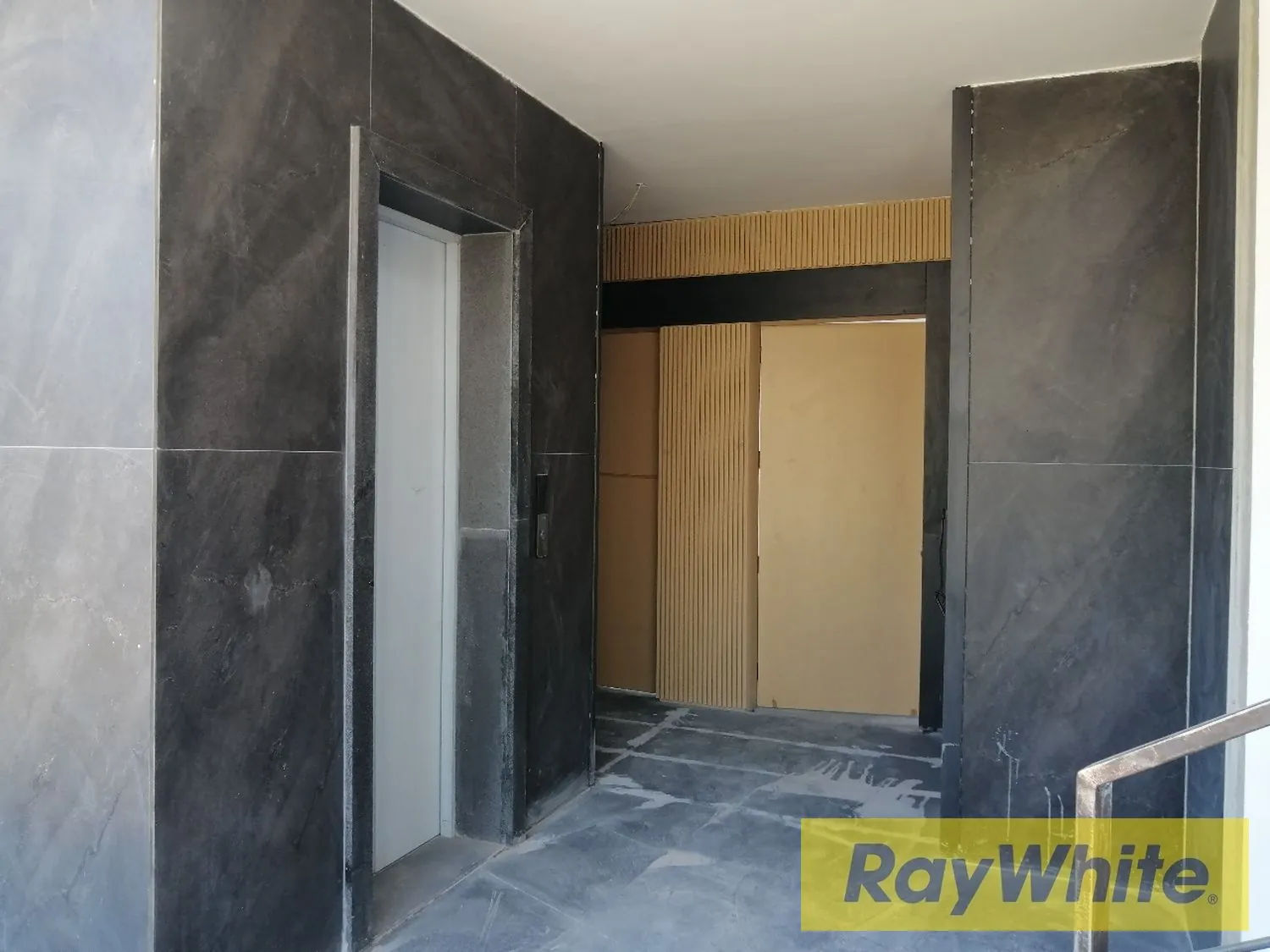 Duplex For Sale In Faqra With Garden — الصورة 2