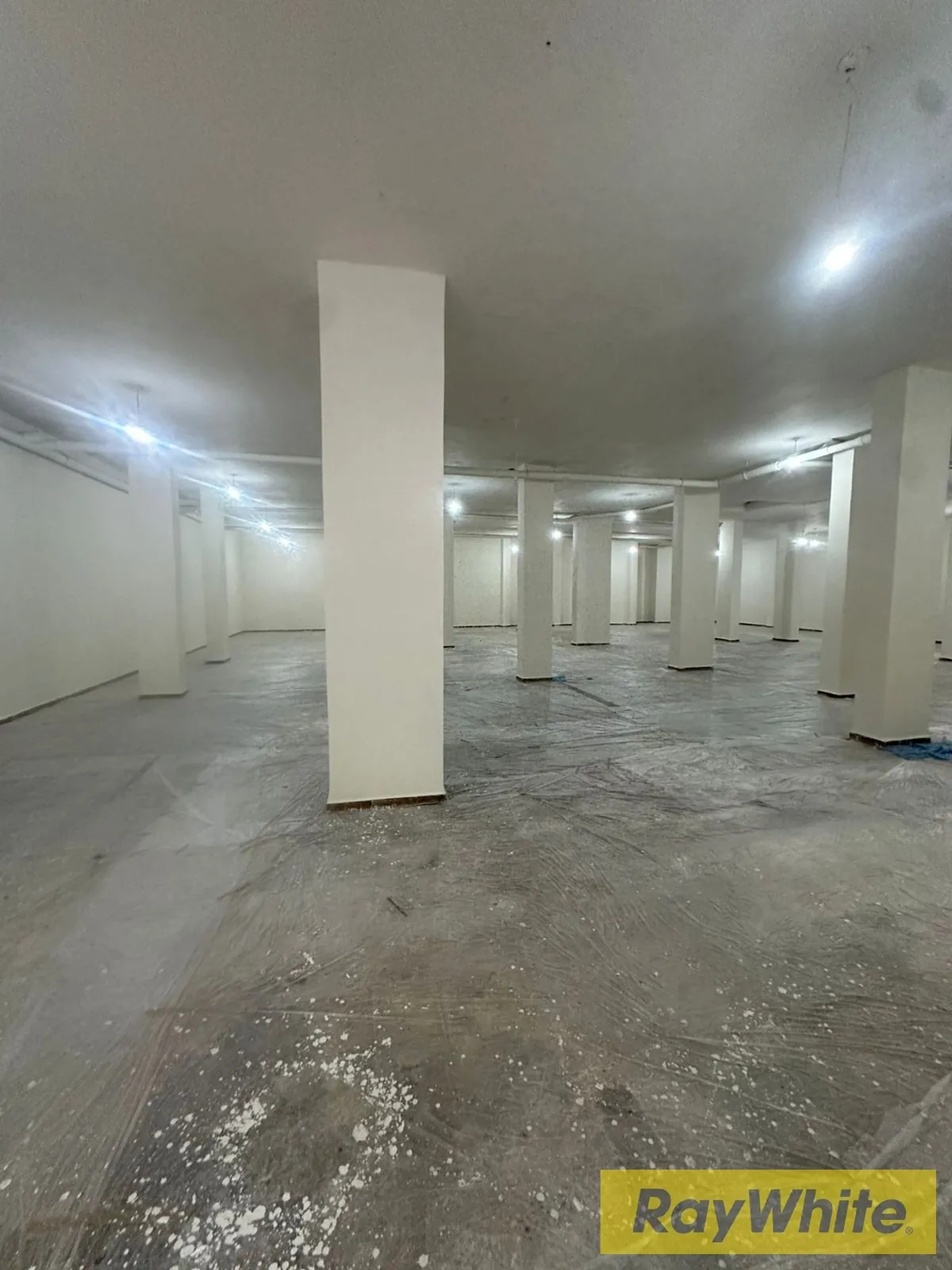 Warehouse For Rent In Awkar — photo 5