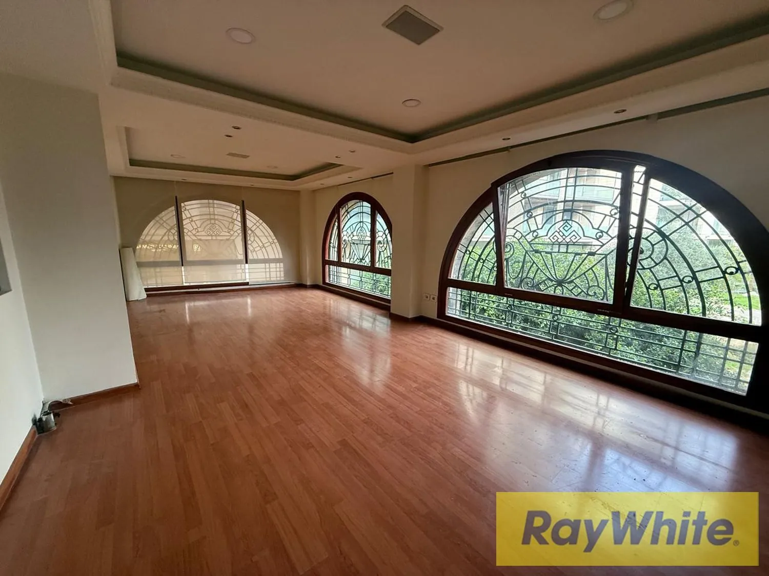 Office For Rent In Downtown – 100 Sqm — الصورة 2