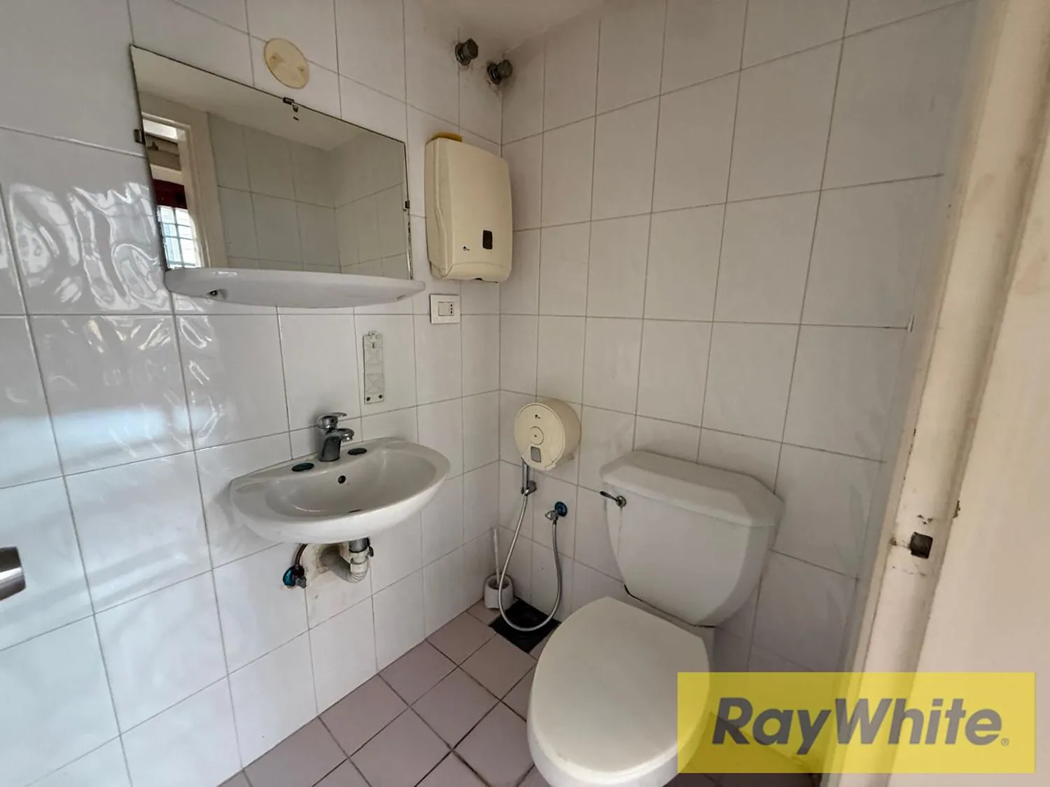 Office For Rent In Downtown – 100 Sqm — الصورة 5