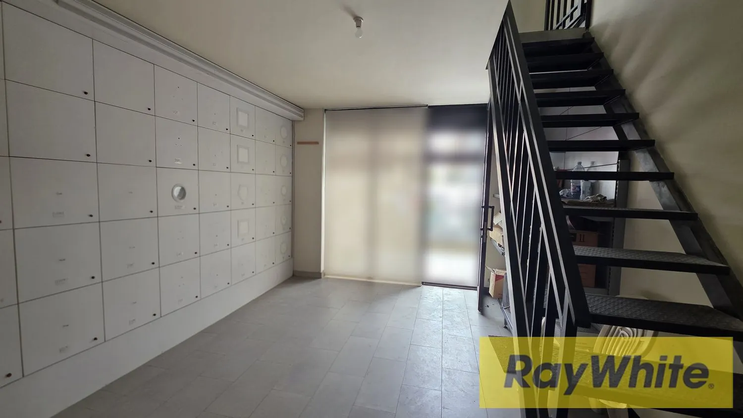 Shop For Rent In Dekwaneh