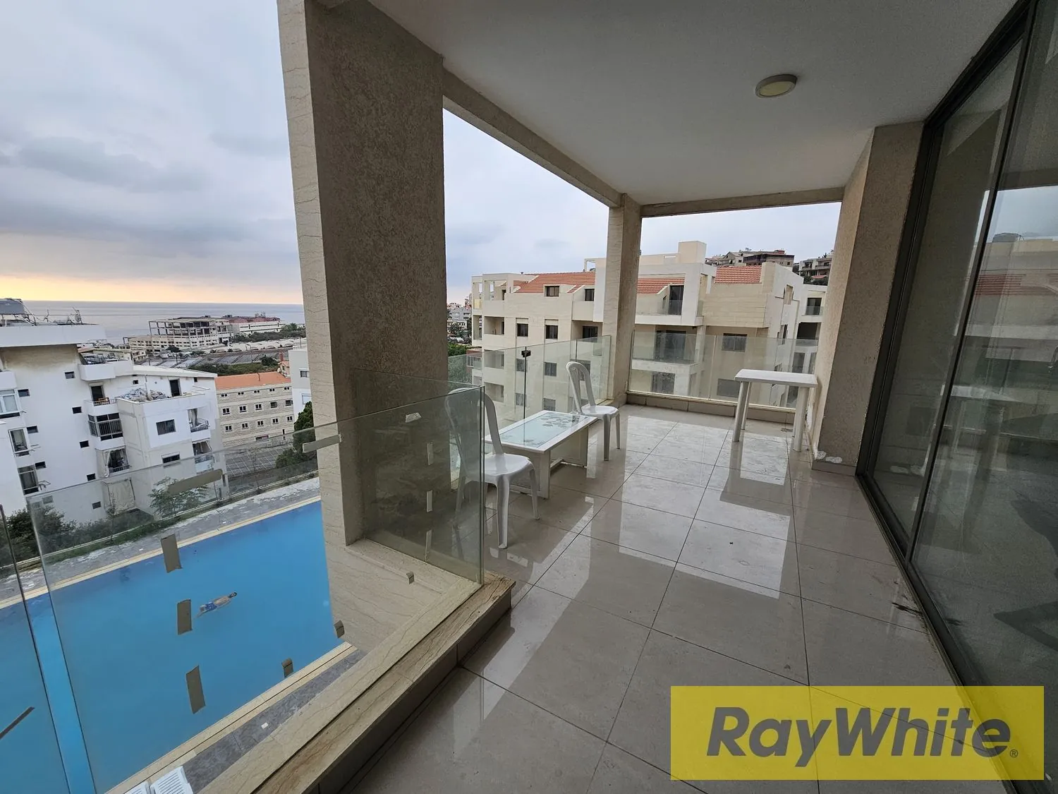 Apartment For Rent In Tabarja