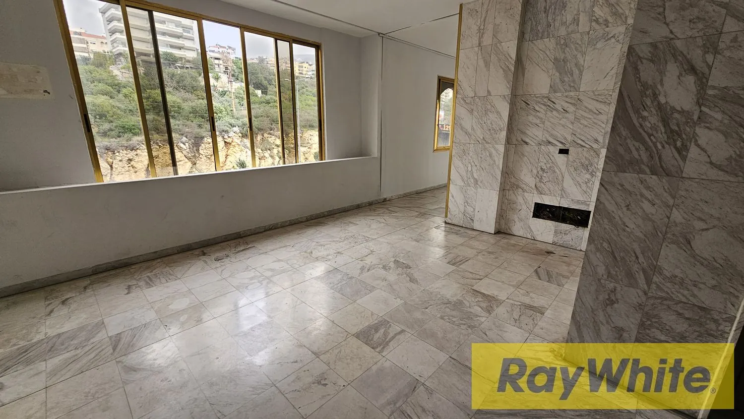 Office For Sale In Ghazir — الصورة 4