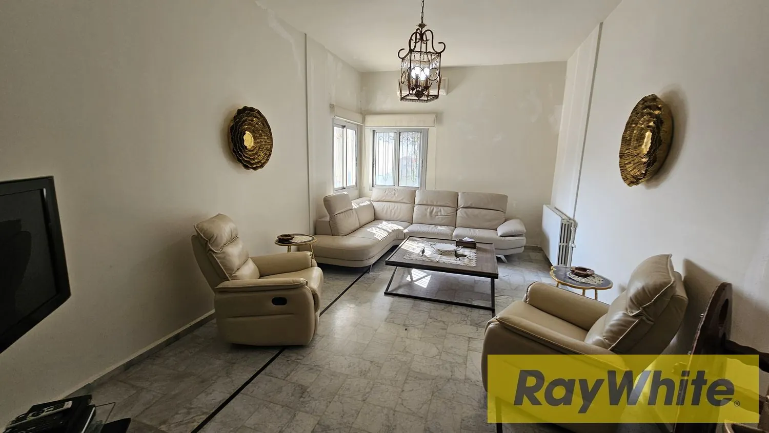 Stand Alone House For Rent In Halat Jbeil — الصورة 4