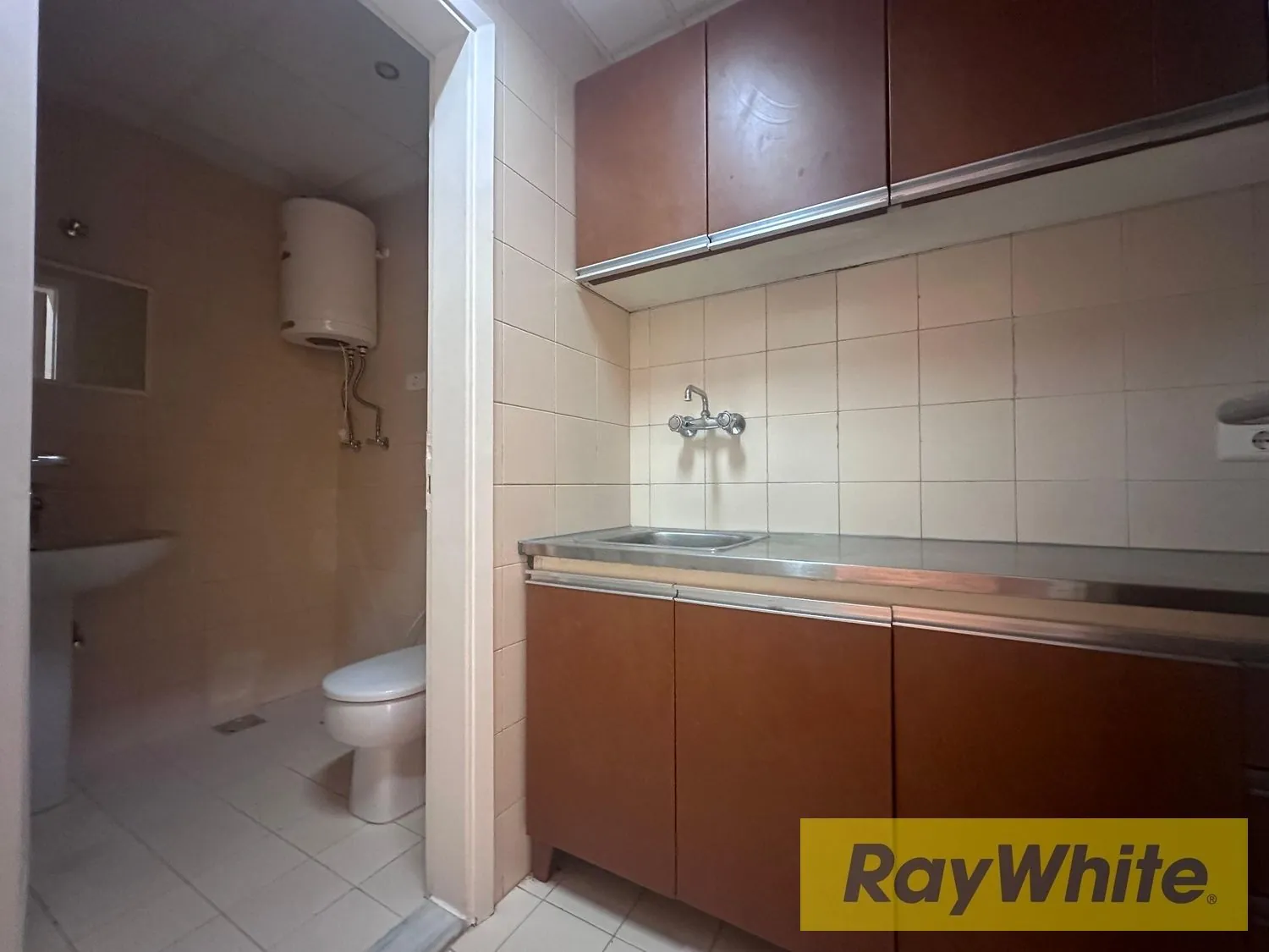 Office For Rent In Ramlet Al-baydah — photo 5