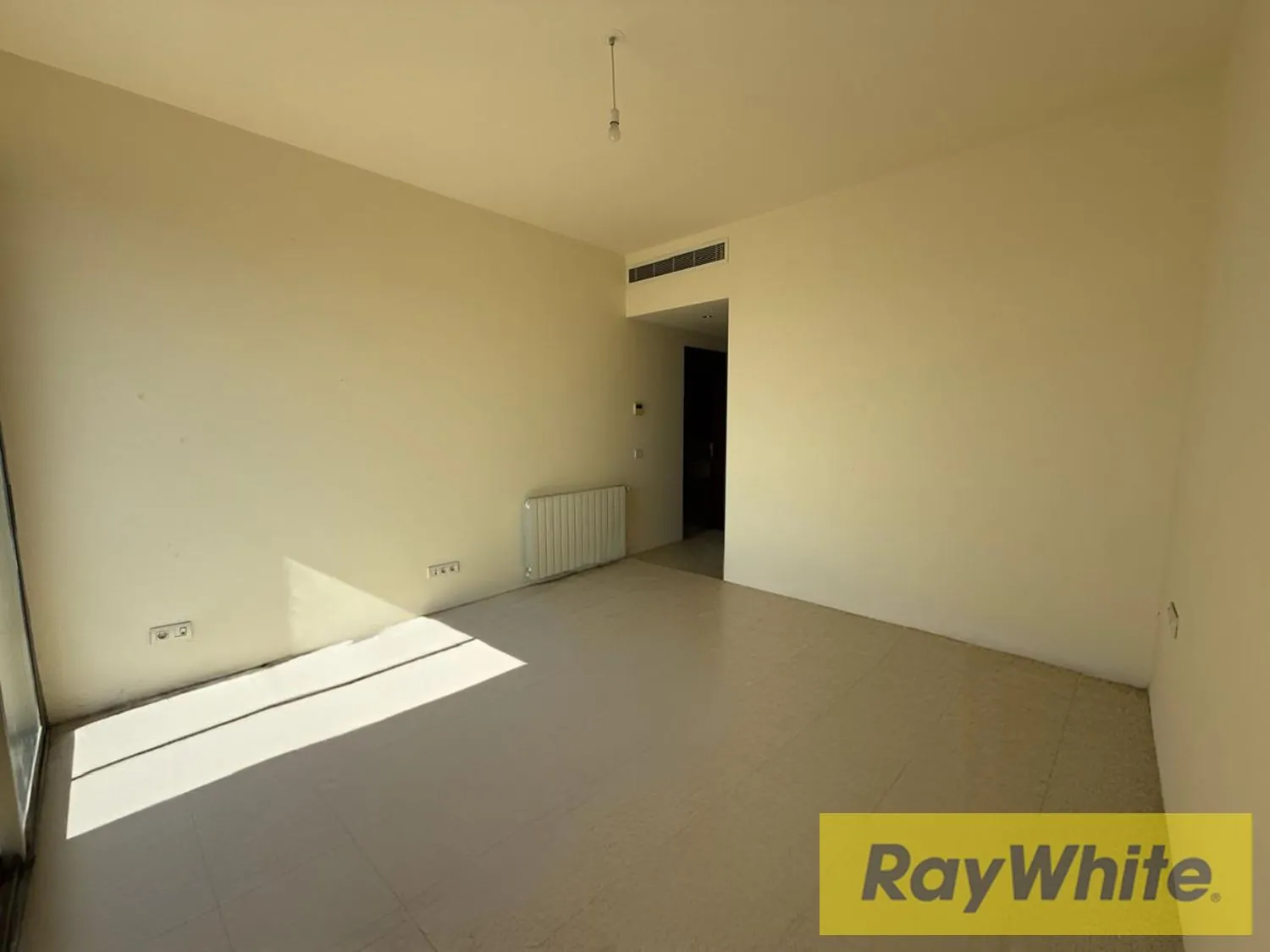 Apartment For Sale In Achrafieh – 385 Sqm | Sea And City View — الصورة 2