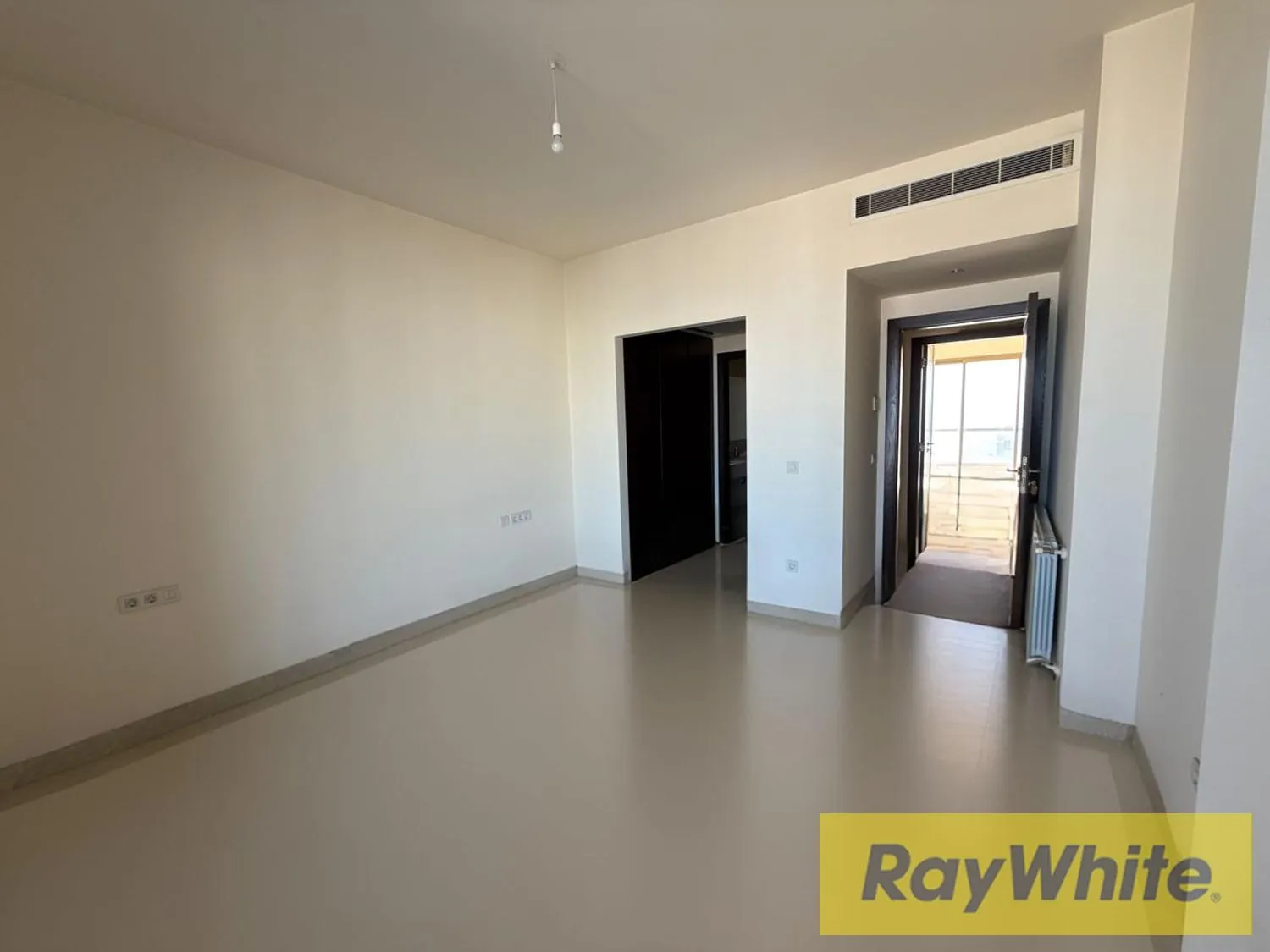 Apartment For Sale In Achrafieh – 385 Sqm | Sea And City View — الصورة 4