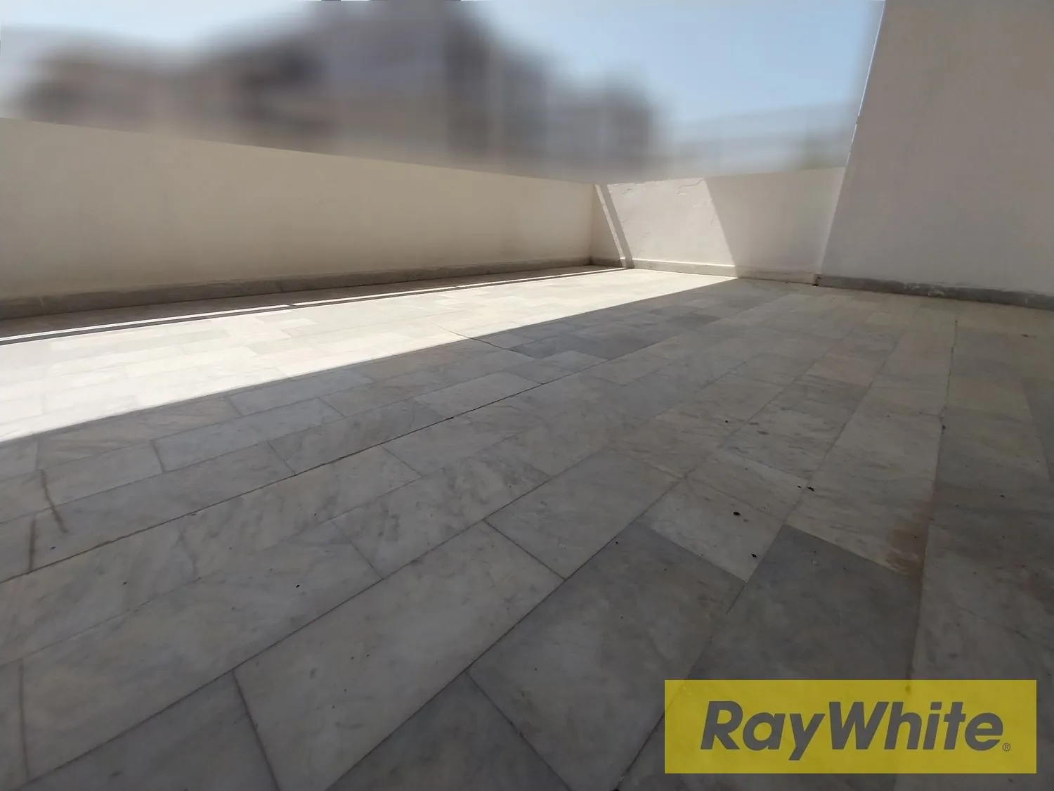 Apartment For Sale In El Naqqache | Mountain View — الصورة 2