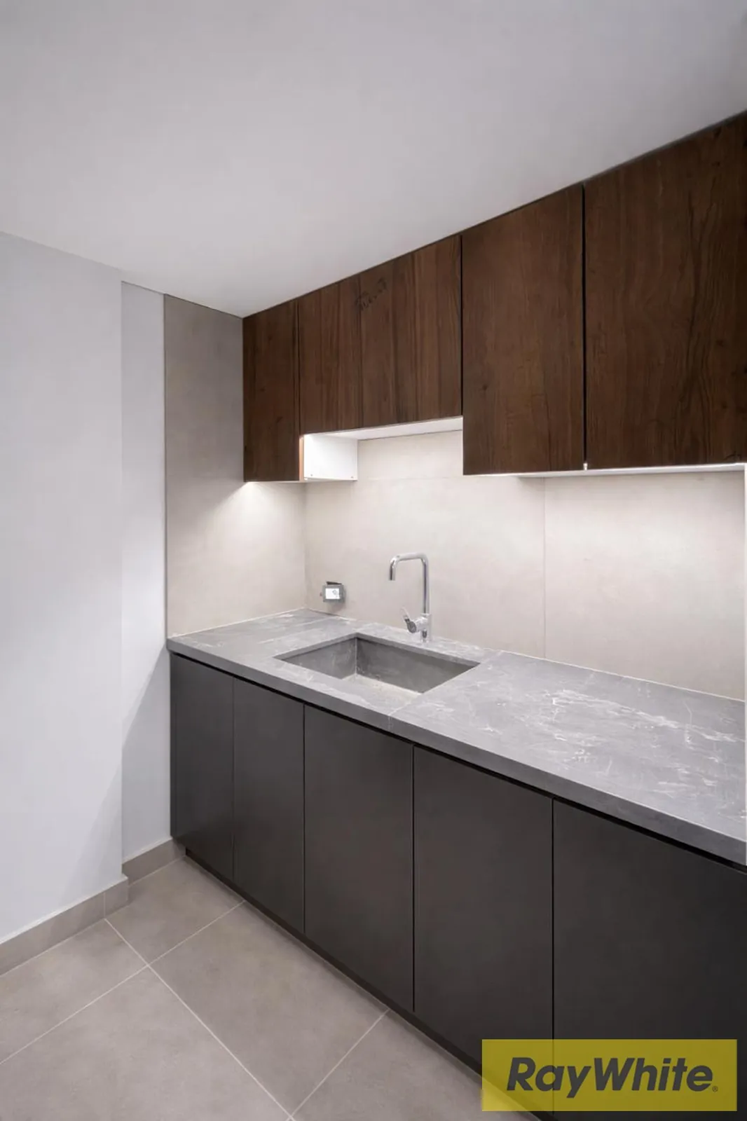 Office For Rent In Badaro – 90 Sqm — الصورة 4