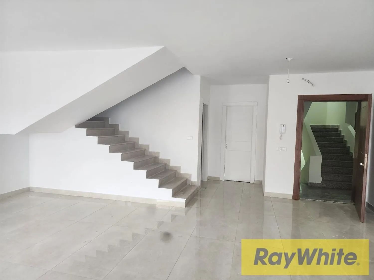 Duplex For Sale In Blaybel – 160 Sqm — الصورة 2
