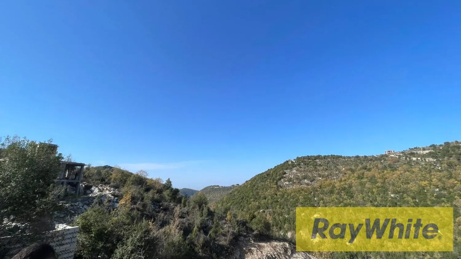 Land For Sale In Mechmech Jbeil — الصورة 2