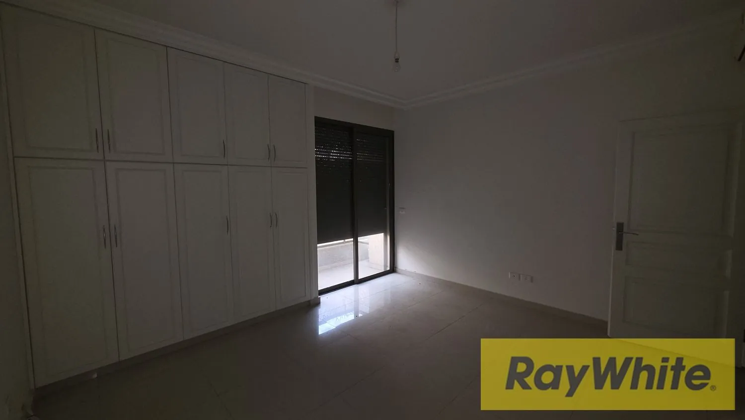 Apartment For Sale In Baabda — الصورة 2