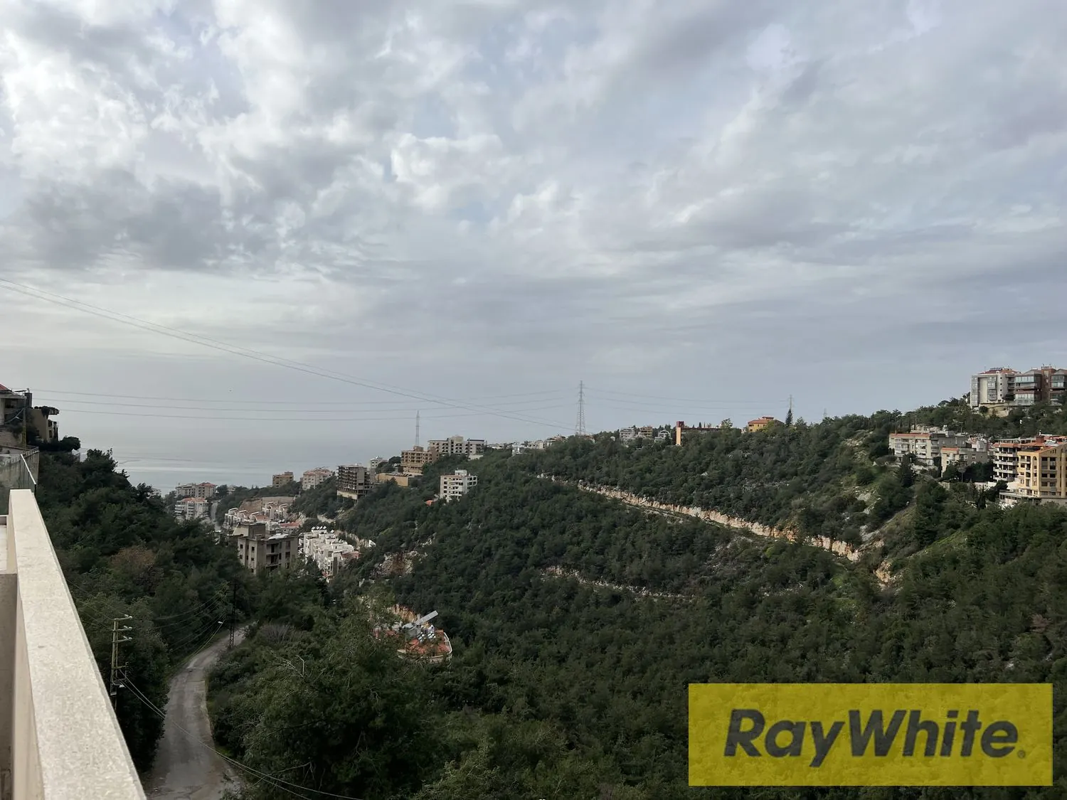 Land For Sale In Kornet Chehwan – 1,010 Sqm