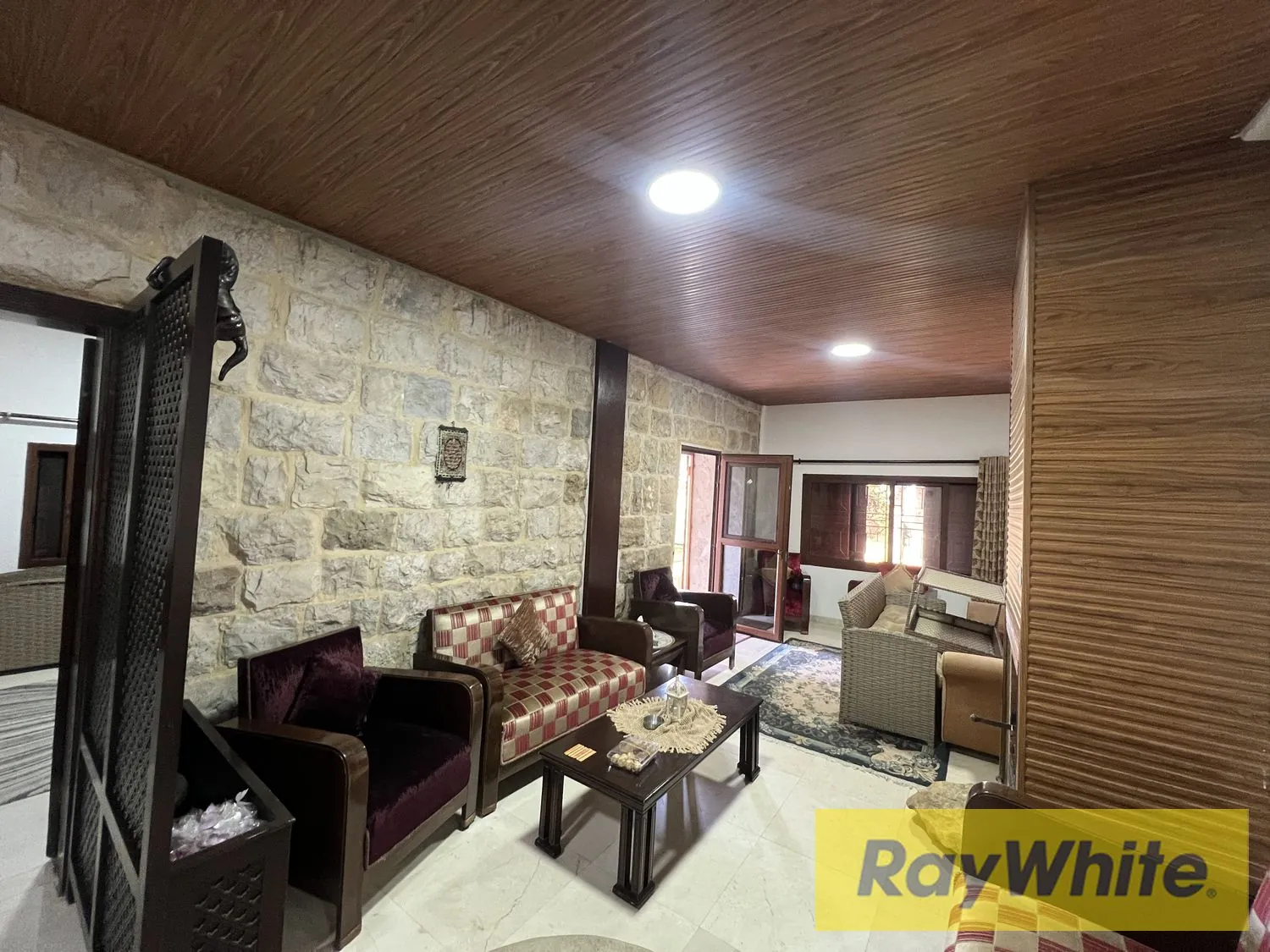 Villa For Sale In Sir Al Danniyeh – Tripoli — الصورة 5
