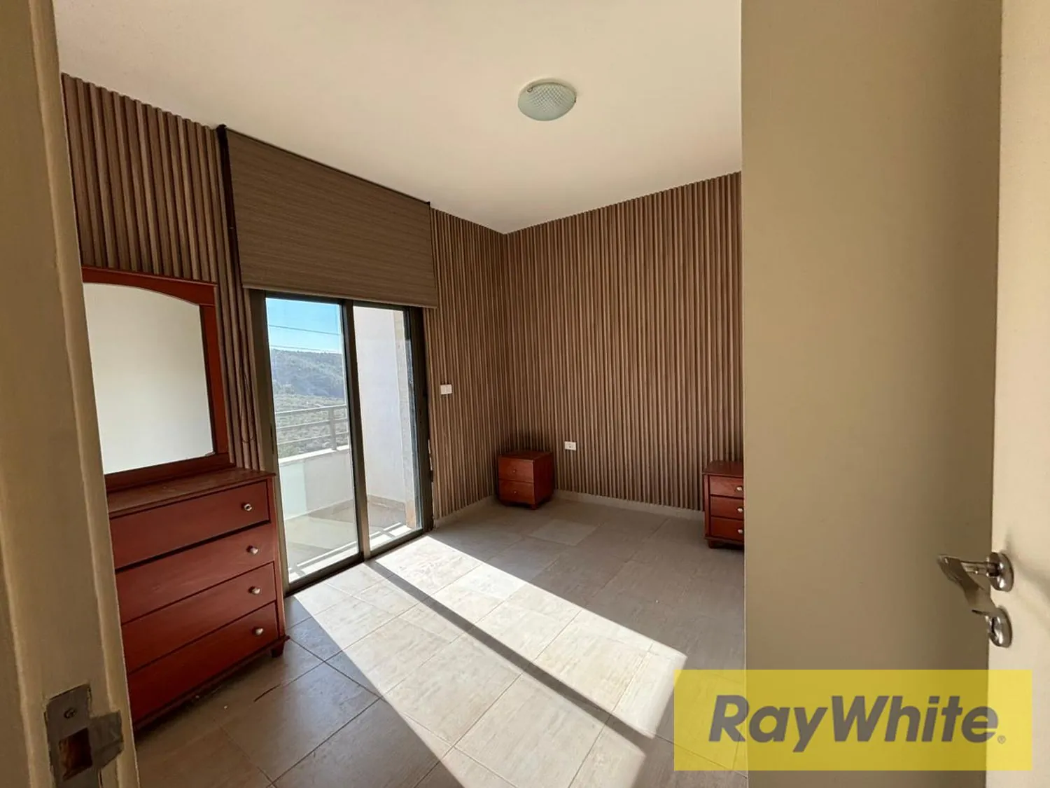 Furnished Apartment For Sale In Hboub Jbeil — الصورة 3