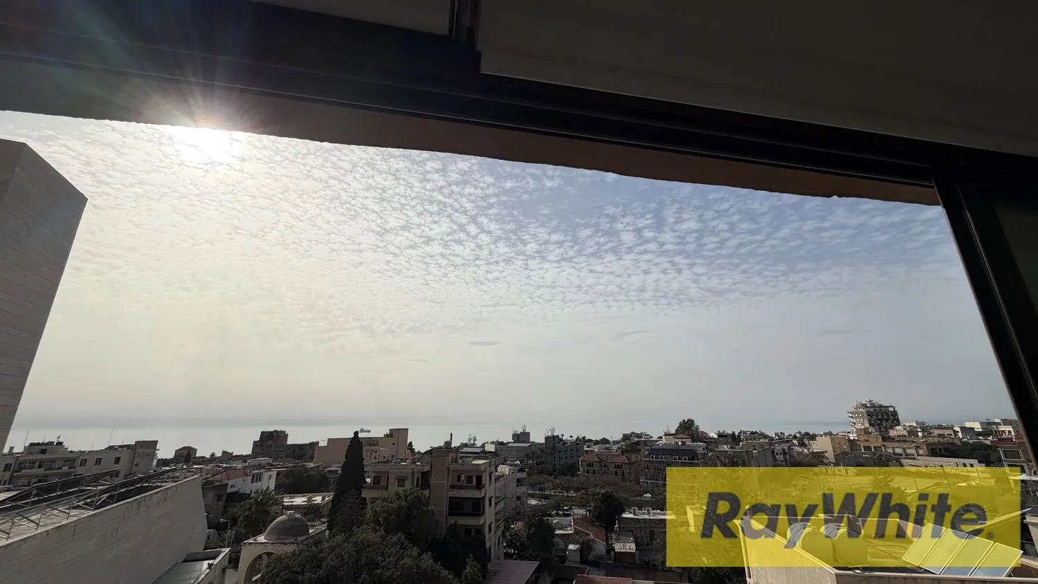 Office For Rent In Jbeil — الصورة 3