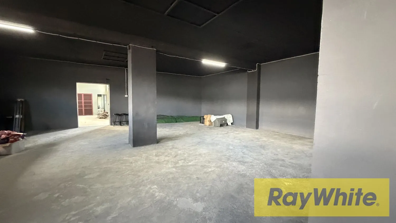 Hall / Showroom For Rent In Anchit Jbeil — photo 4