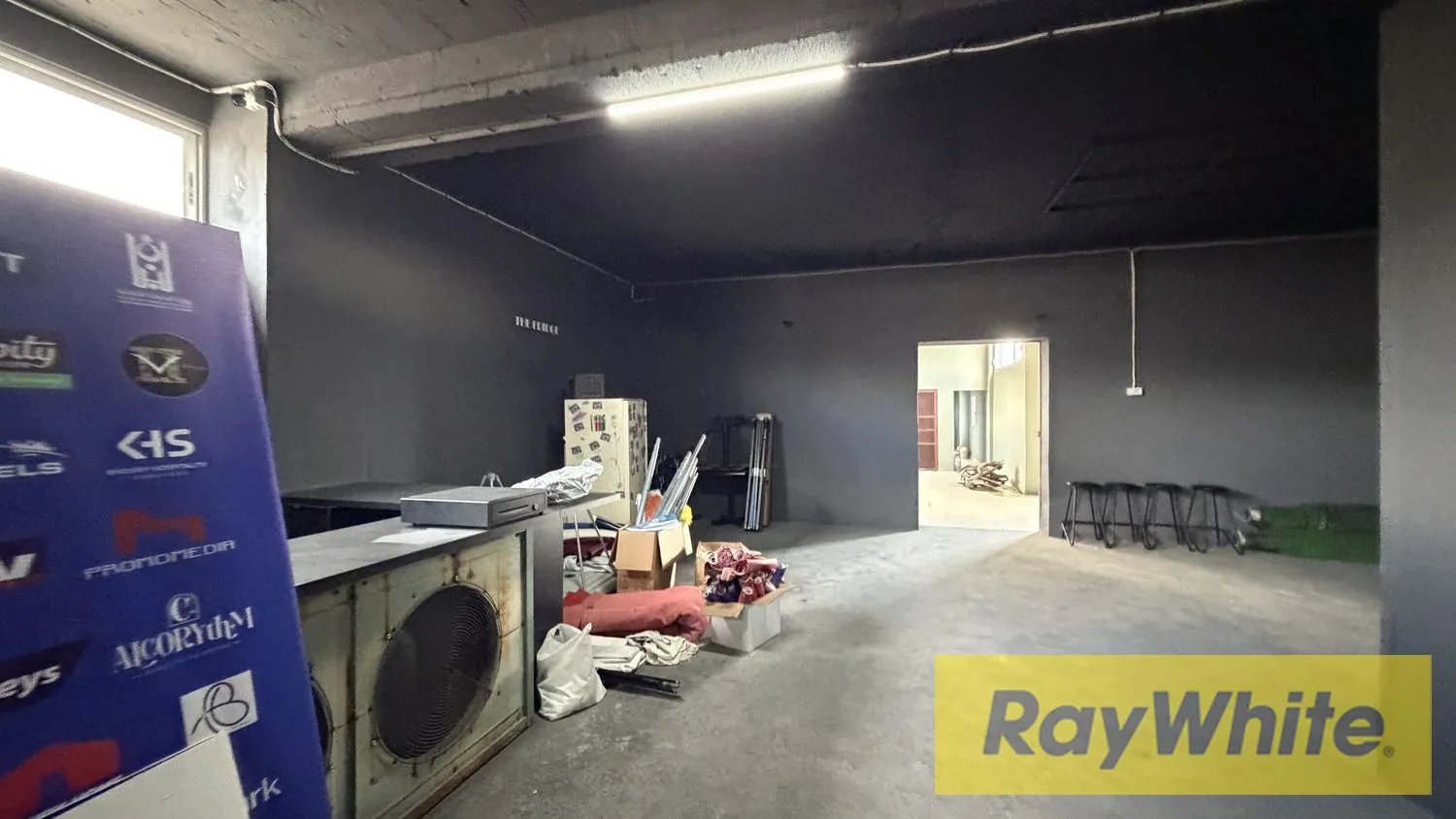 Hall / Showroom For Rent In Anchit Jbeil — photo 5