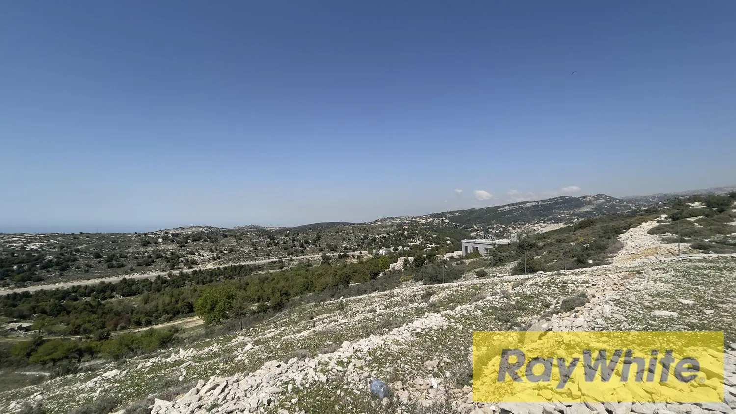 Land For Sale In Mechmech Jbeil — الصورة 2