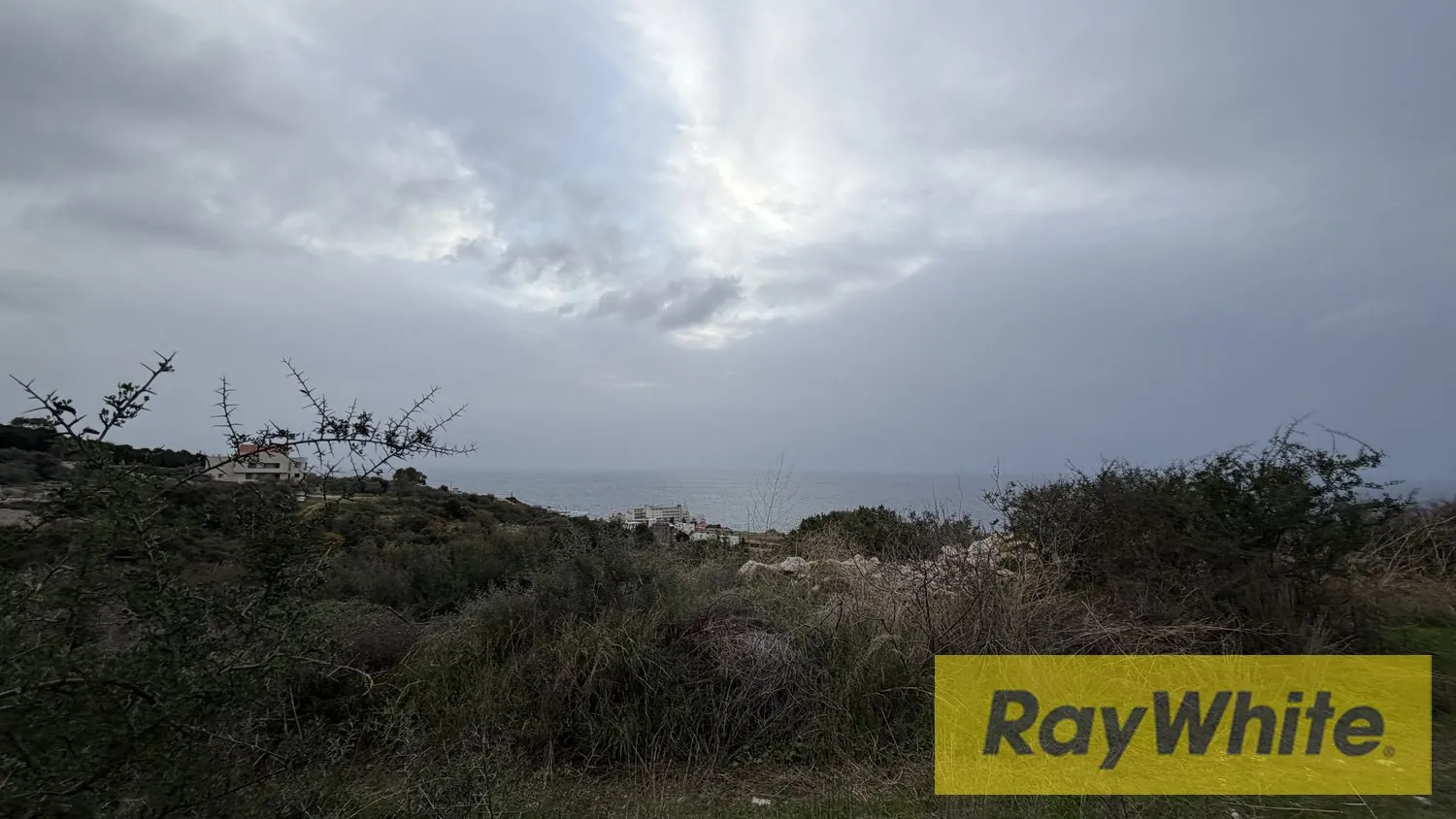 Land For Sale In Monsef Jbeil — الصورة 2