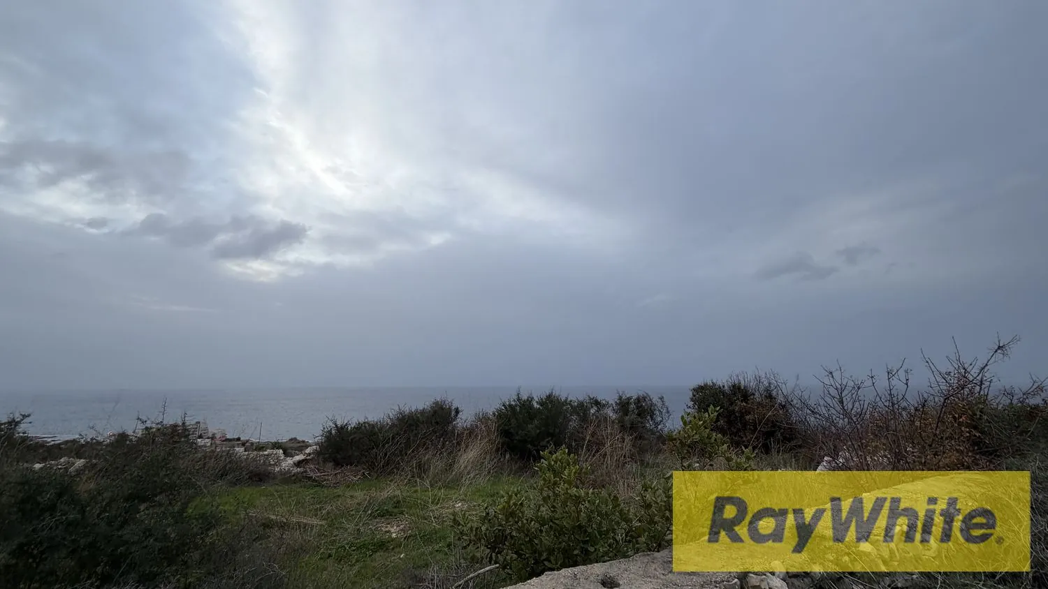 Land For Sale In Monsef Jbeil — الصورة 3