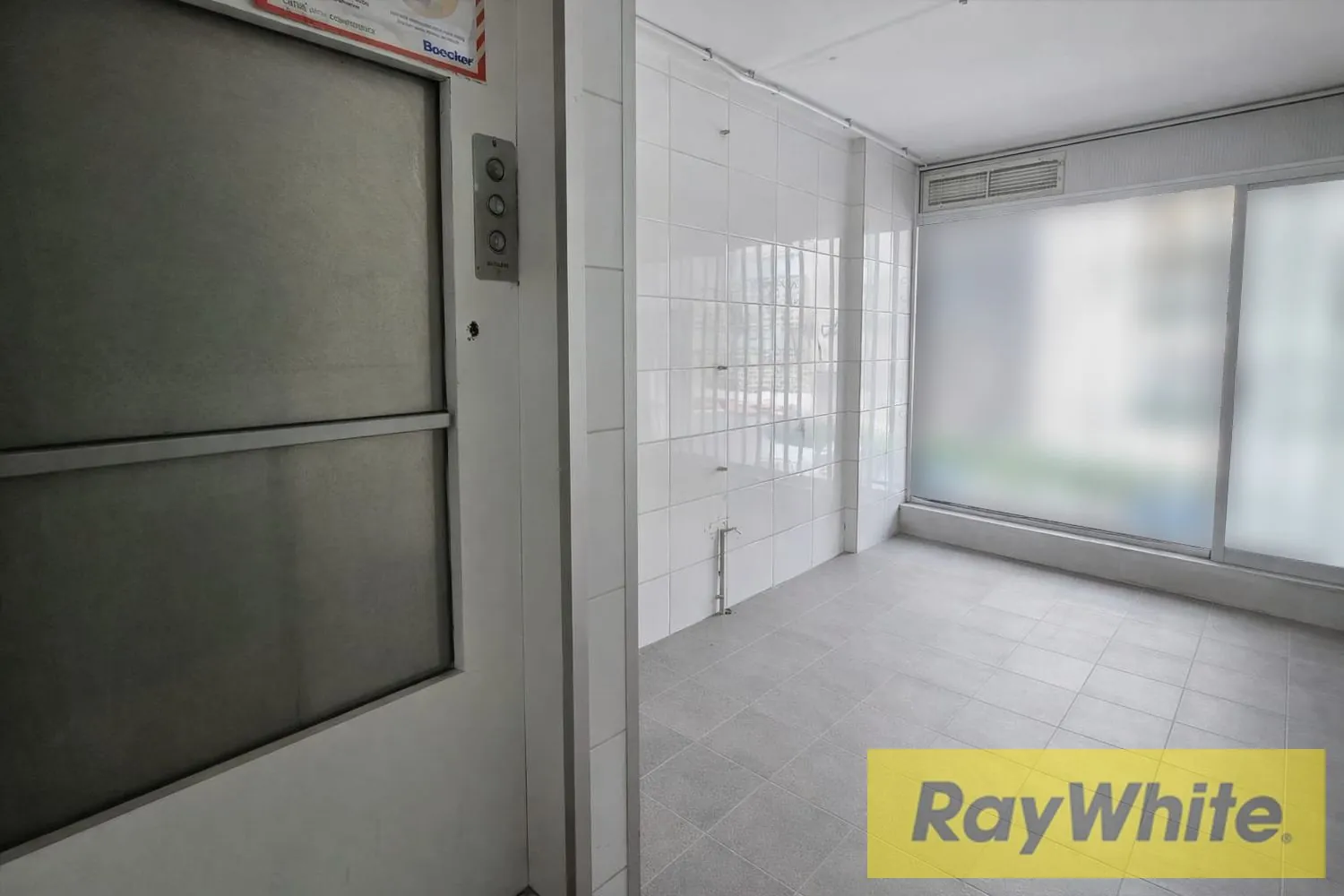 Shop For Rent In Horch Tabet – Prime Main Road Location — الصورة 5