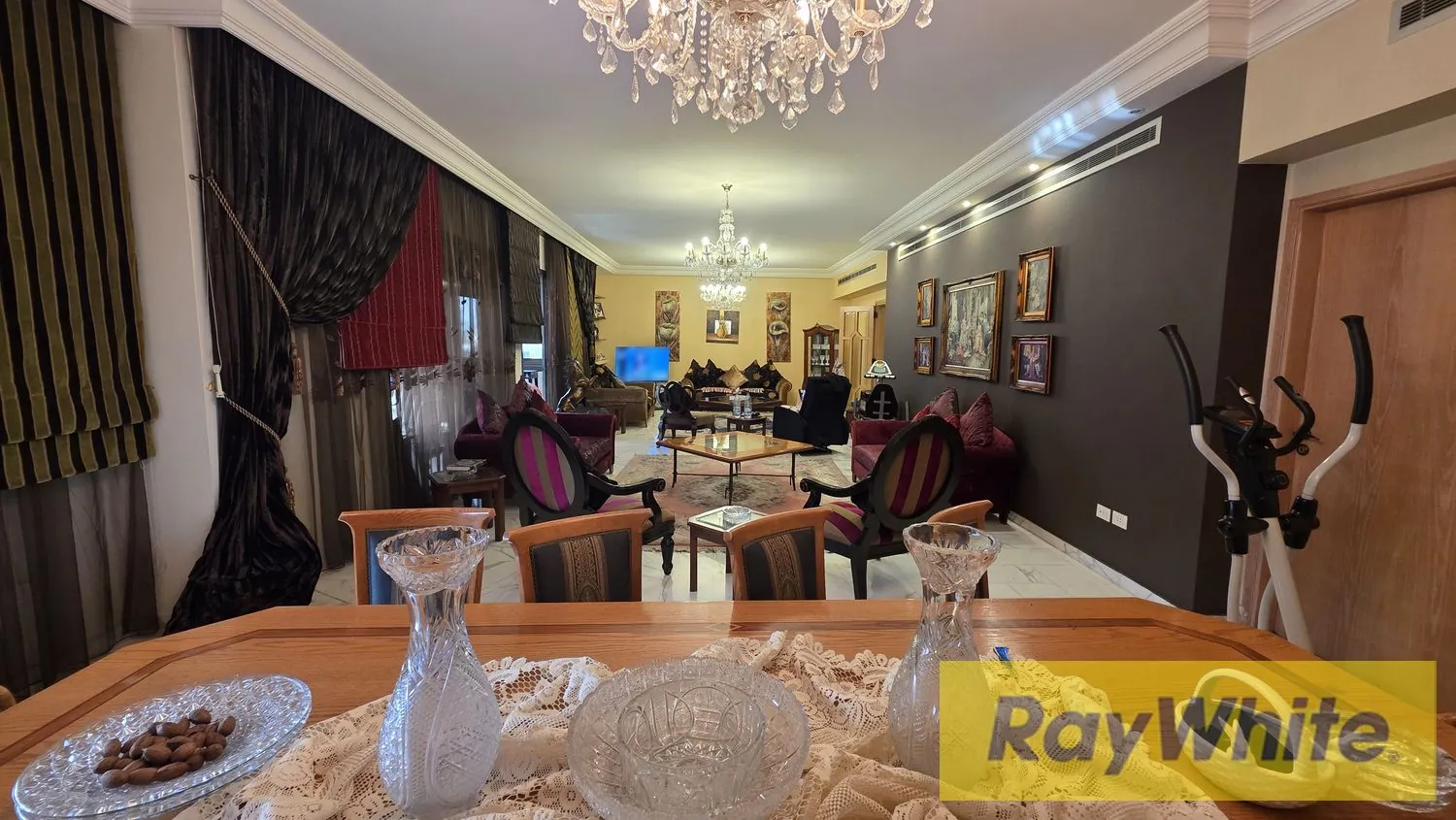 Furnished Apartment For Sale In Louaizeh — الصورة 3