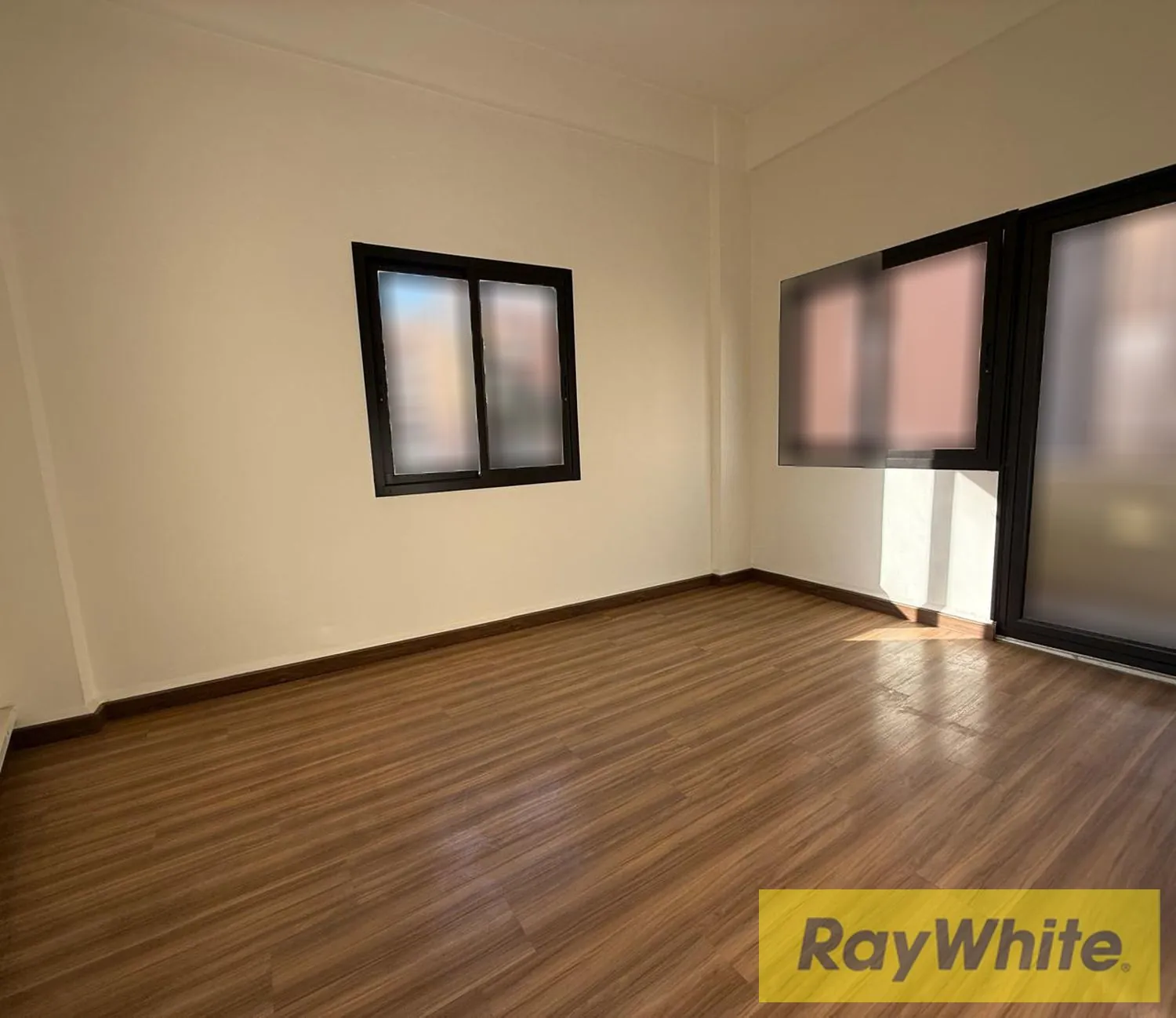 Office For Rent In Badaro – 170 Sqm — الصورة 5