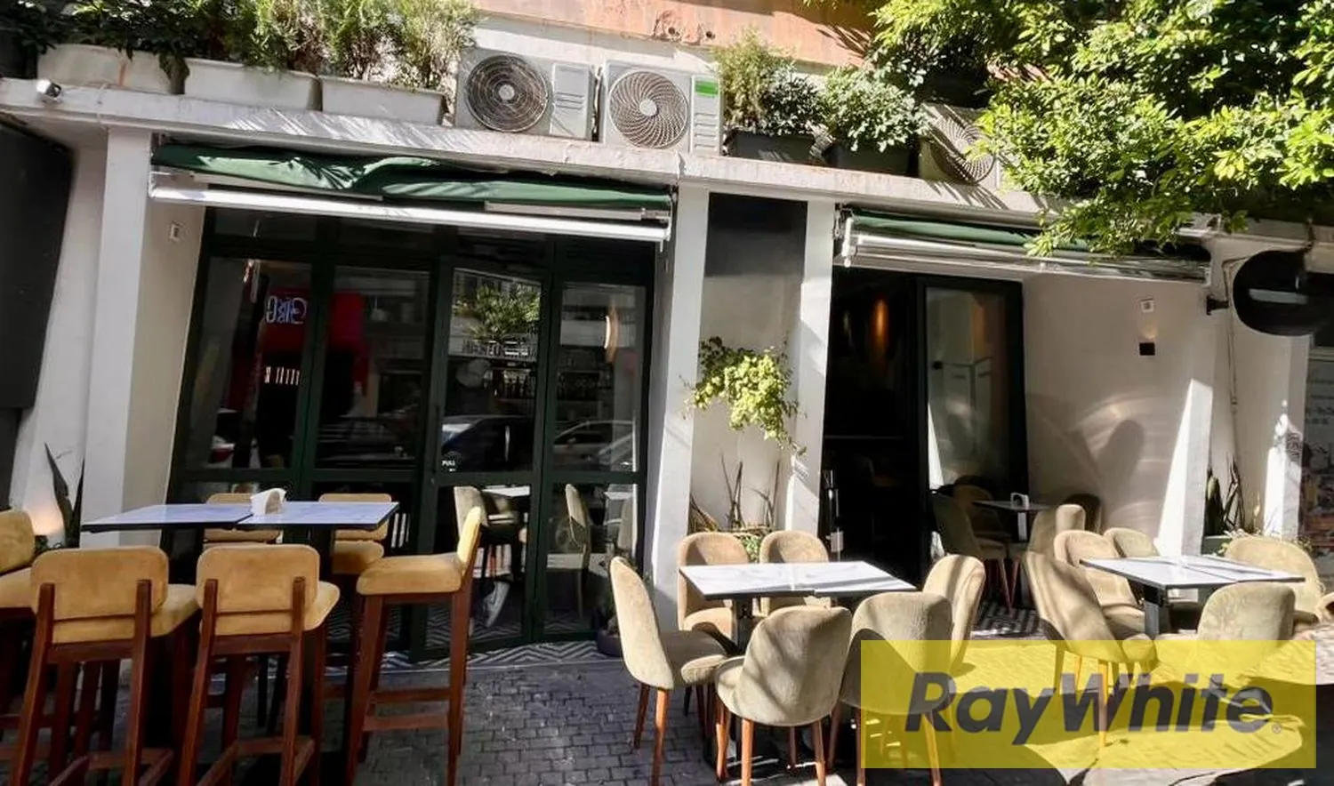 Shop For Rent In Badaro – 70 Sqm