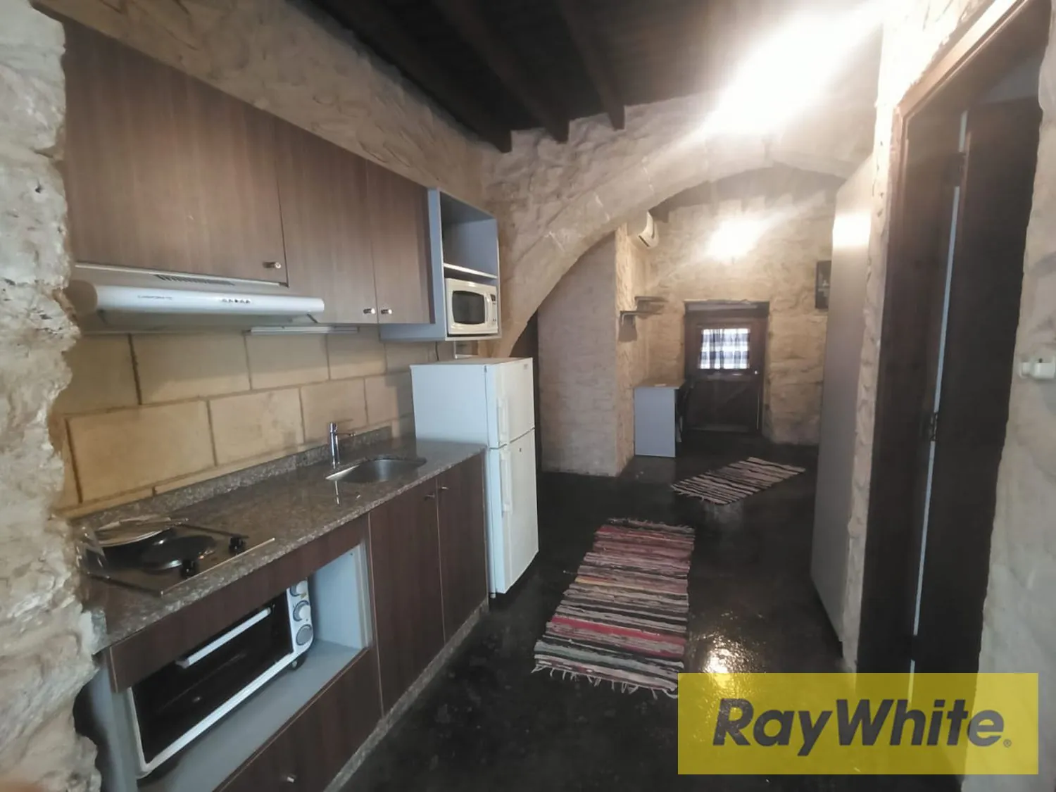 Chalet For Rent In Blat Jbeil — الصورة 2