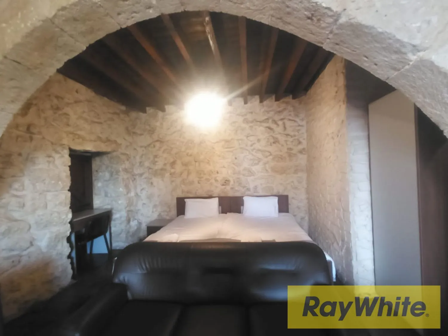 Chalet For Rent In Blat Jbeil — الصورة 4