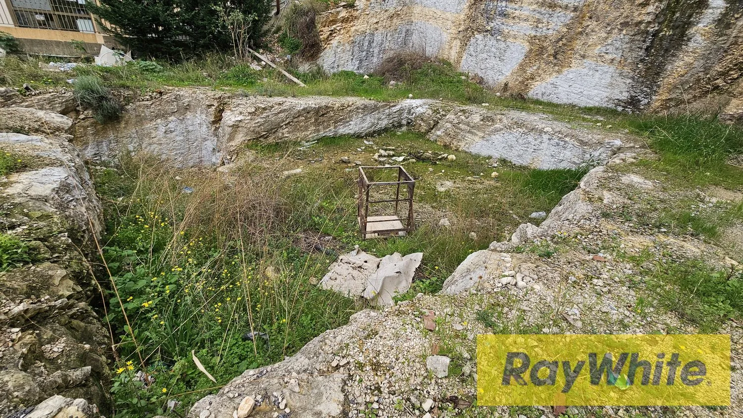 Land For Sale In Halat Jbeil — الصورة 2