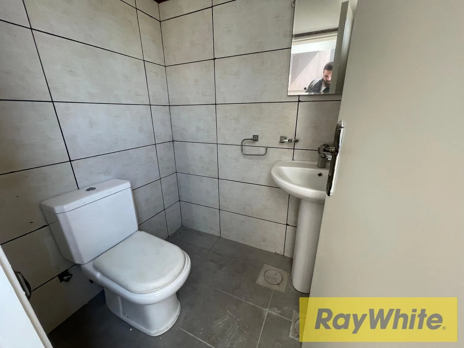 For Sale Office In Dora — الصورة 4