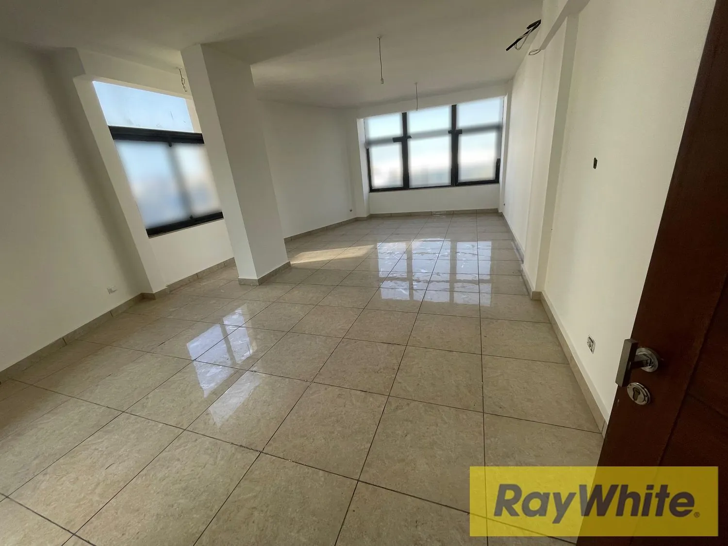Office For Sale In Dora – 65 Sqm