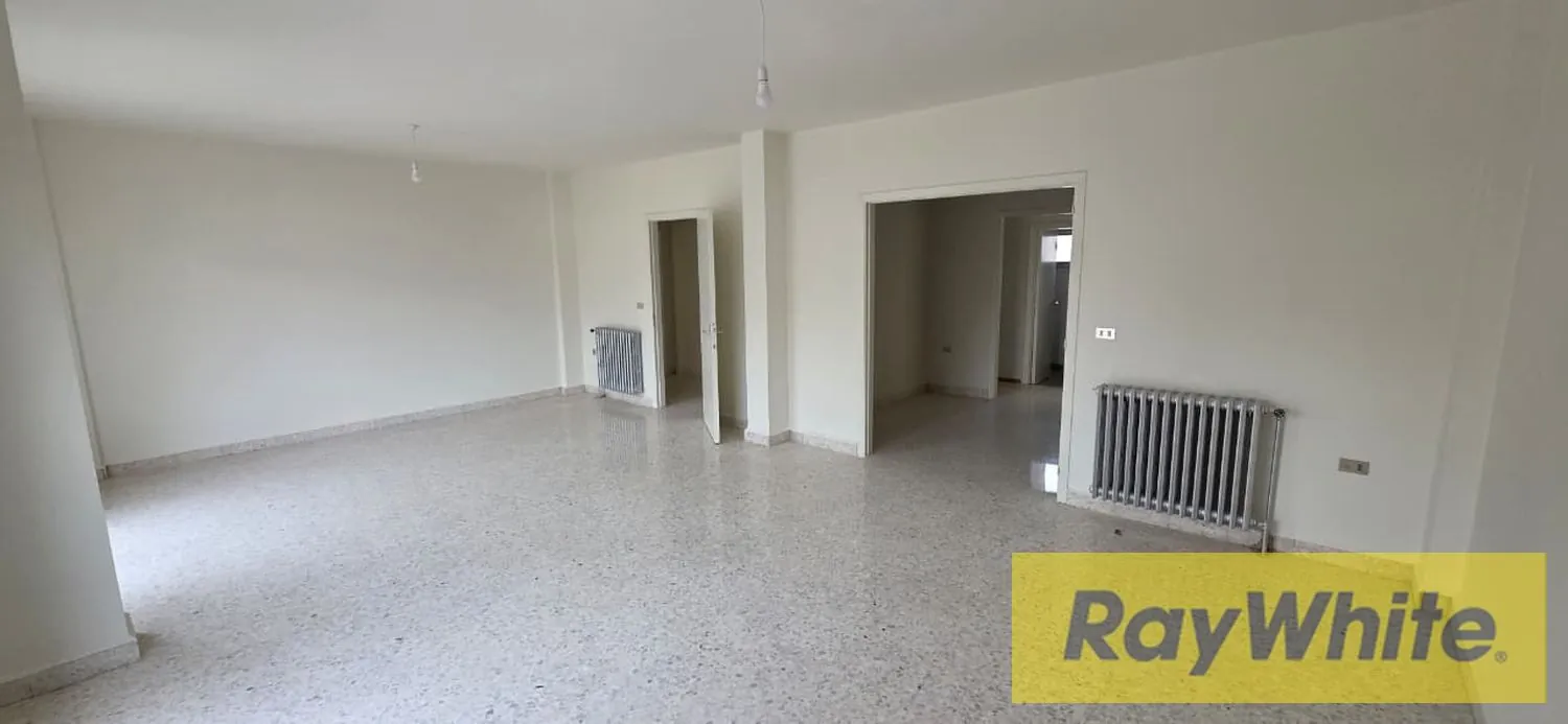 Apartment For Rent In Jdeideh — الصورة 2