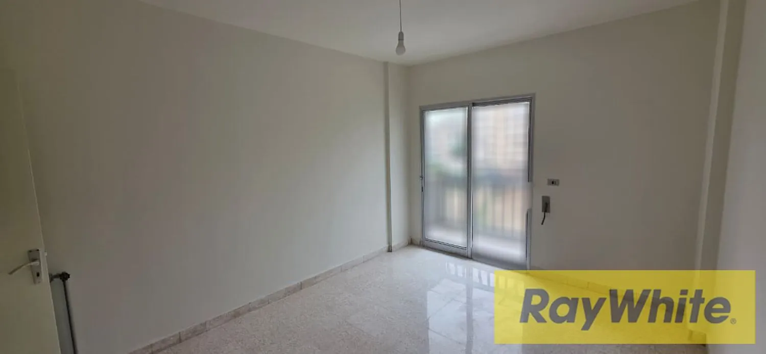 Apartment For Rent In Jdeideh — الصورة 3