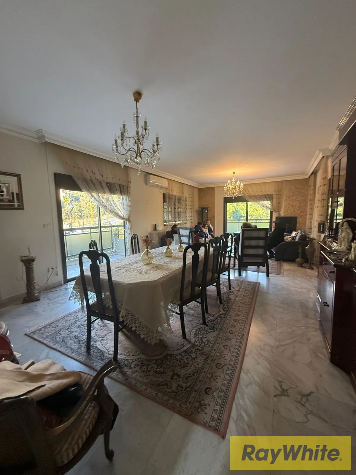 Apartment For Sale In Mansourieh – 200 Sqm