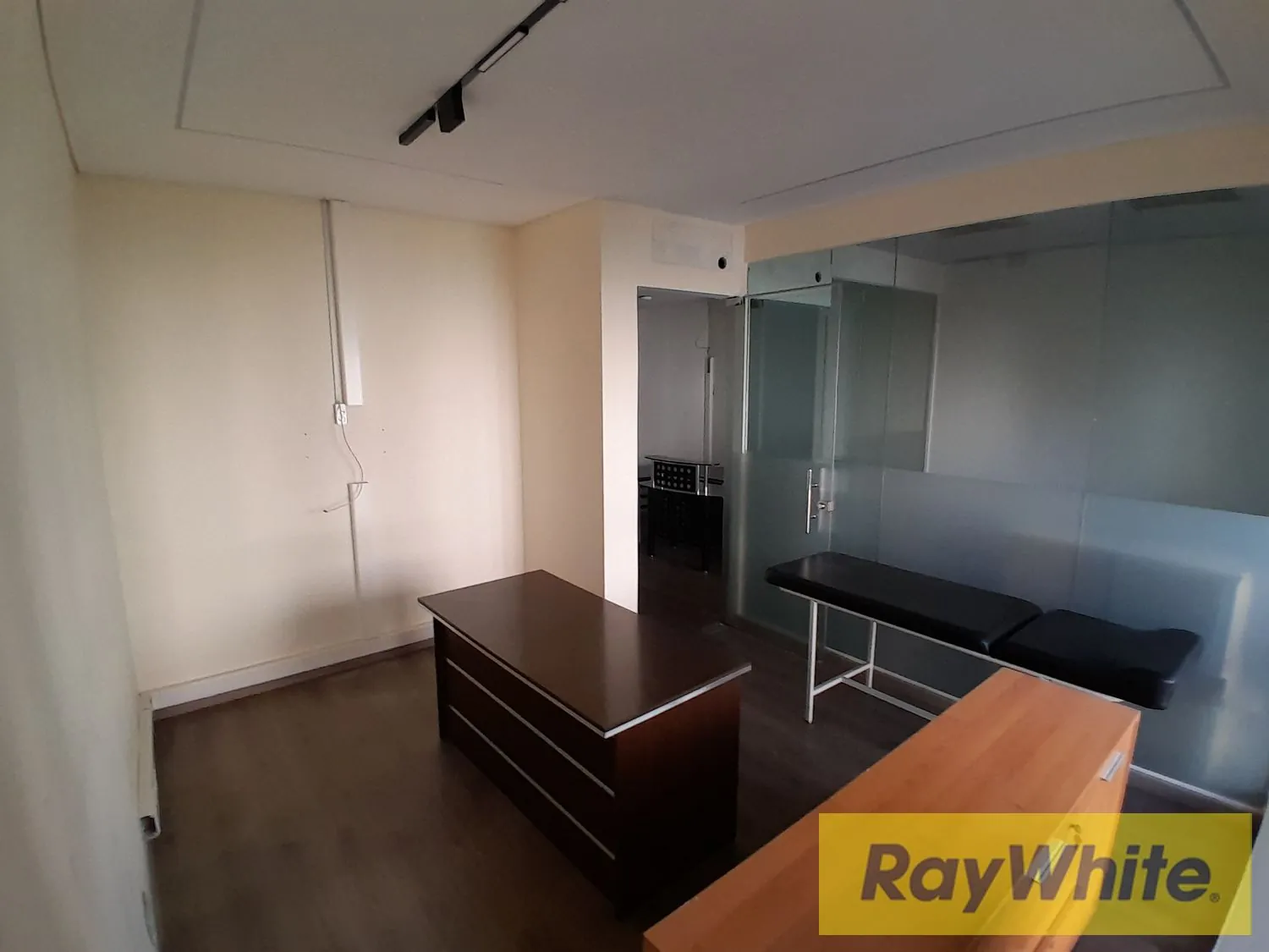 Office For Rent In Achrafieh – 70 Sqm — الصورة 4